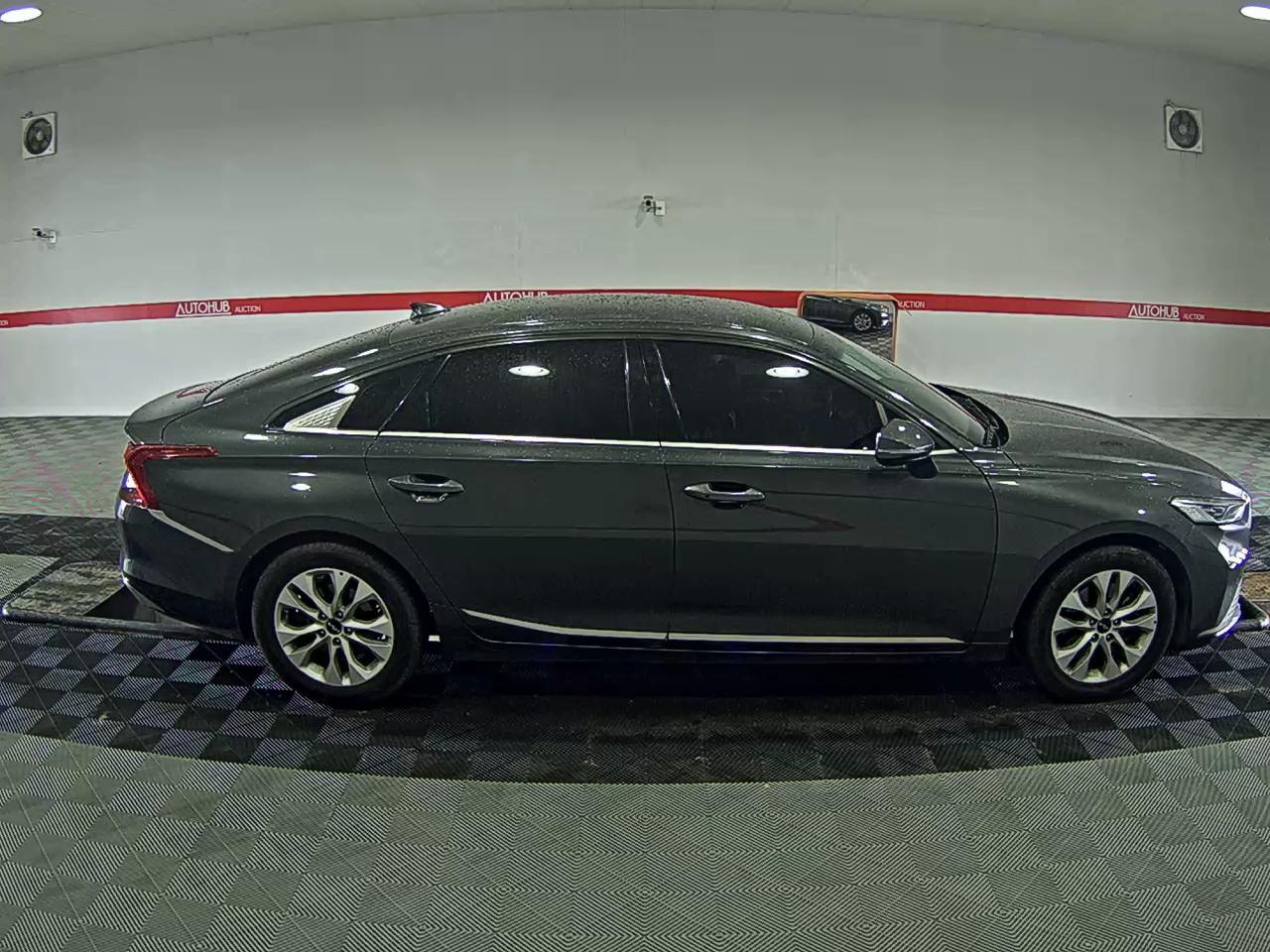 كيا K8 2022 - صورة 3