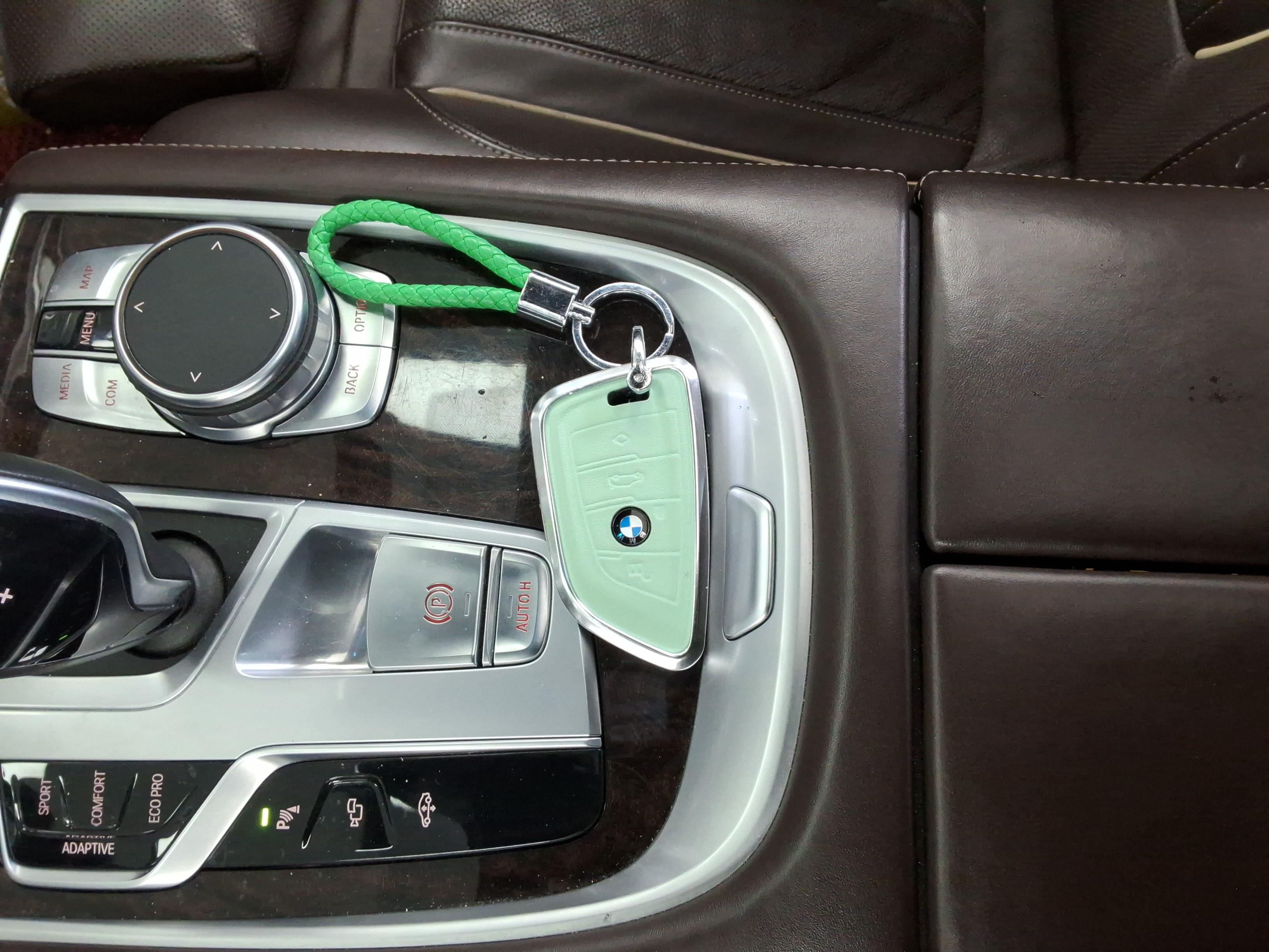 BMW 7 Series - 20