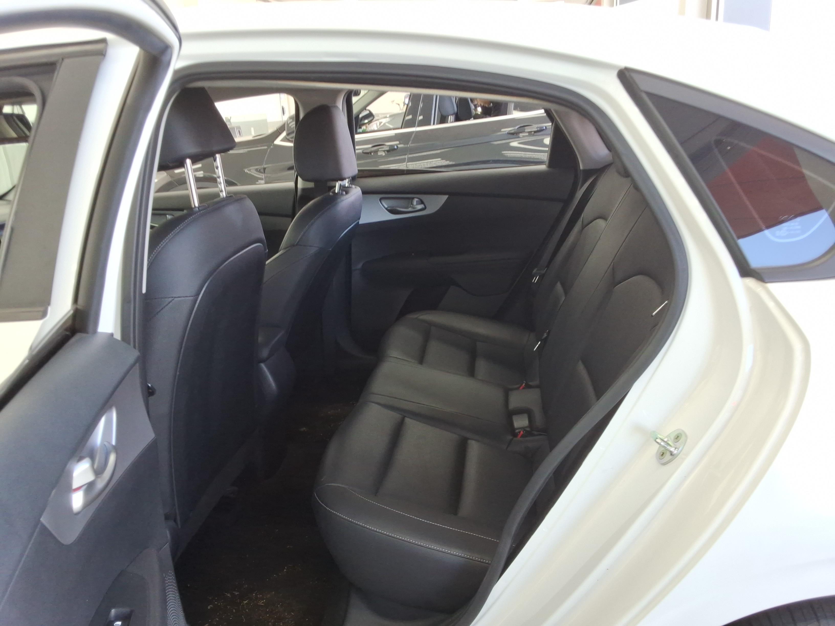 كيا K3 2022 - صورة 12