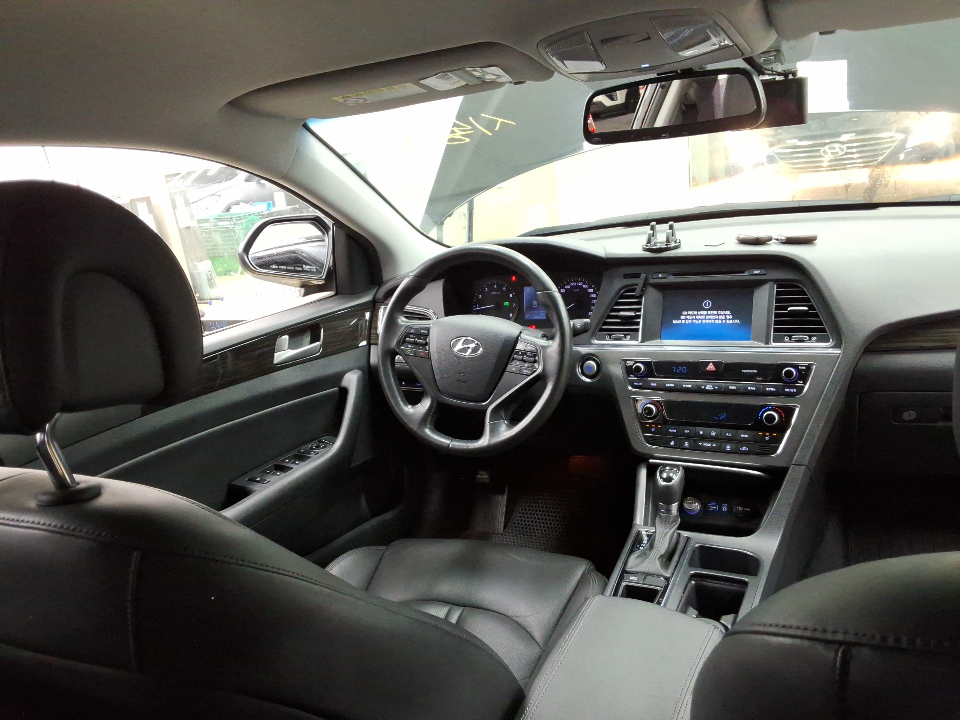 Hyundai Sonata 2015 - Image 13