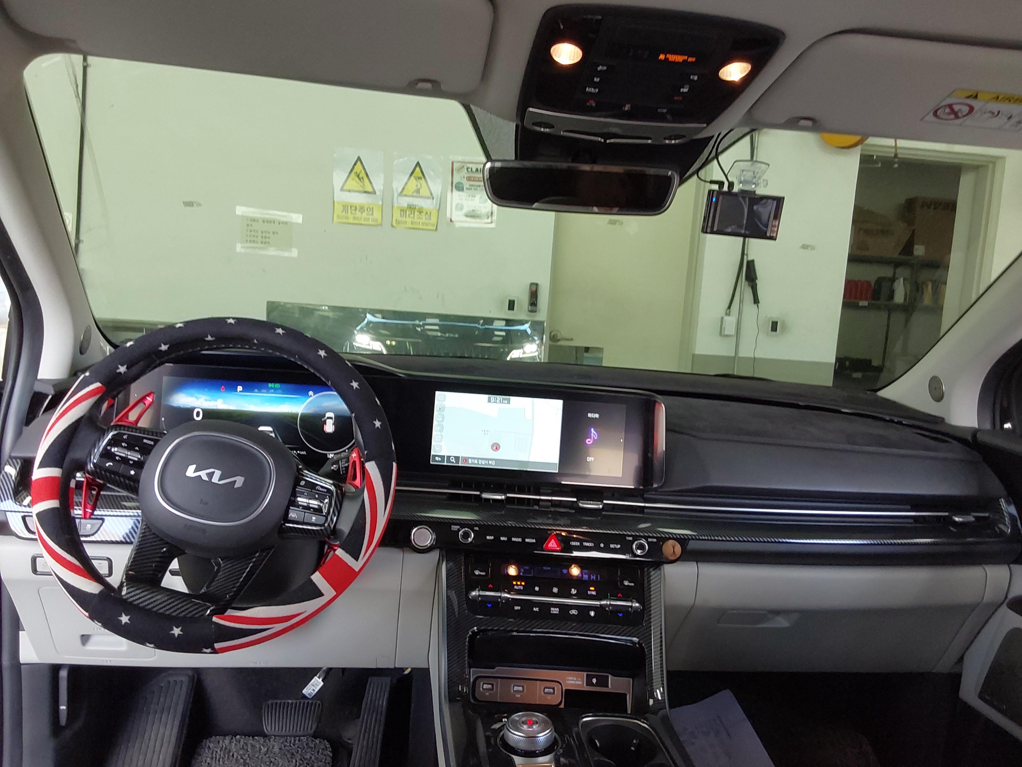 Kia Carnival 2022 - Image 10