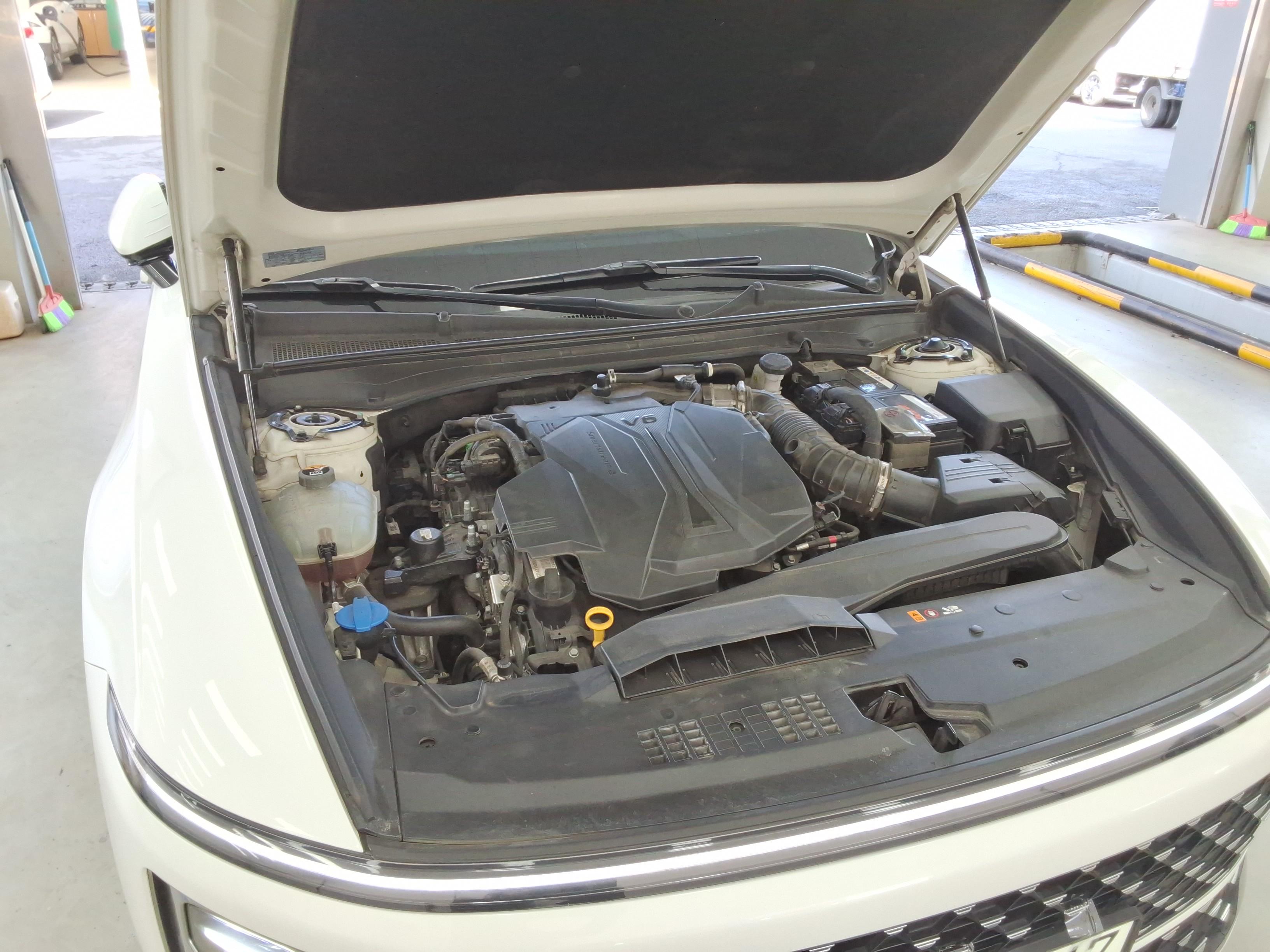 هيونداي جرانجر 2023 - صورة 16