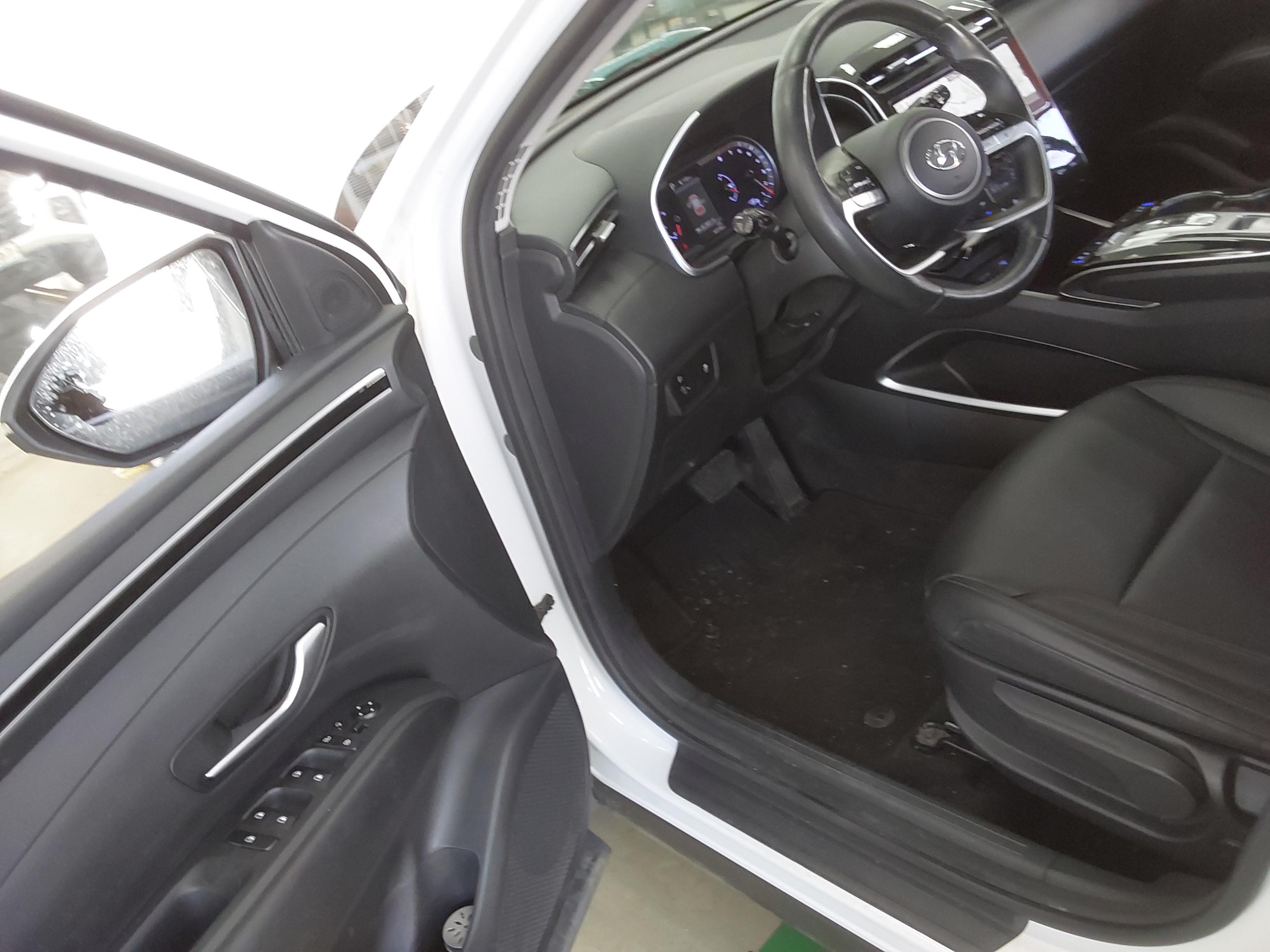 Hyundai Tucson - 11