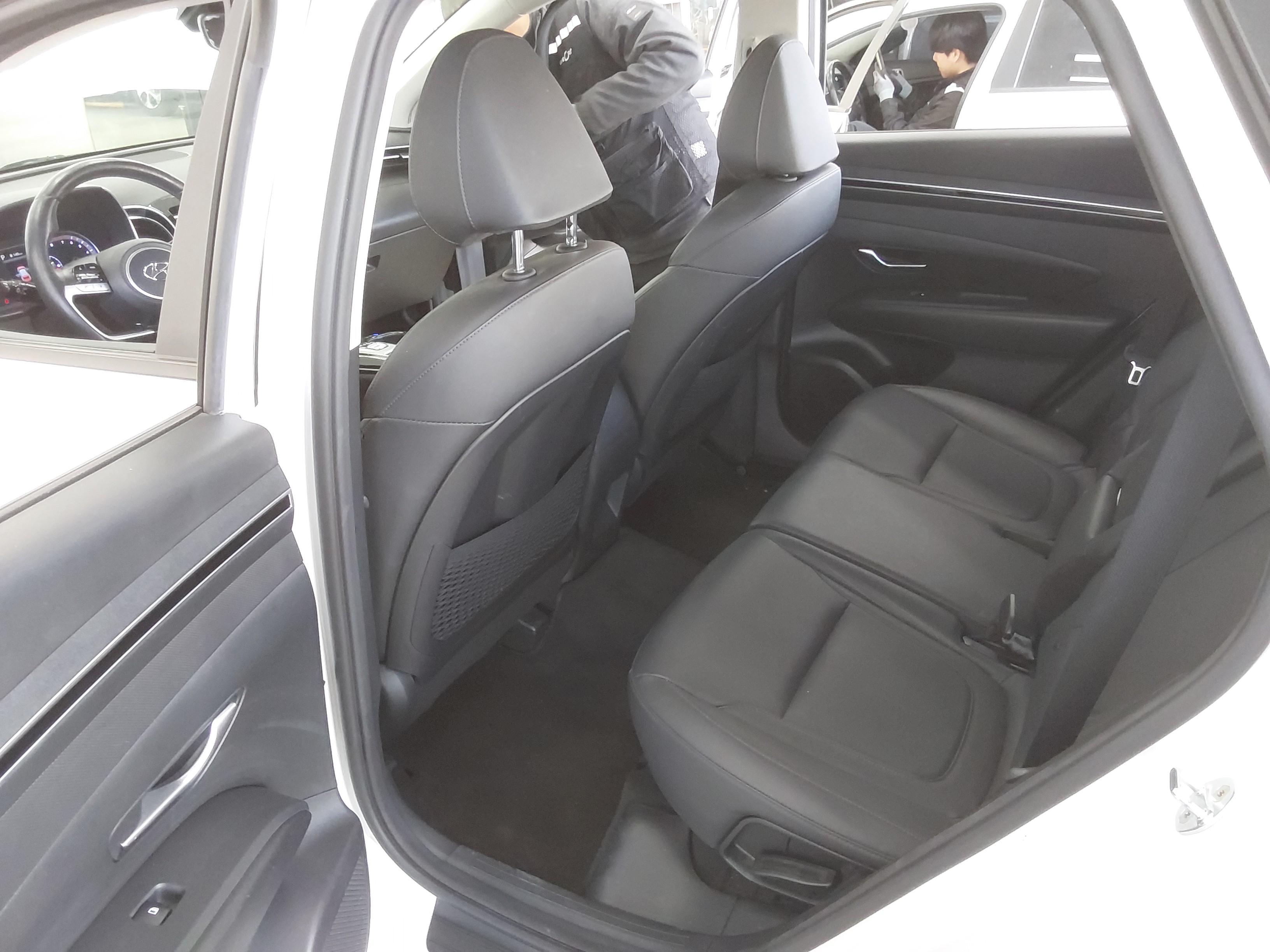 Hyundai Tucson - 13