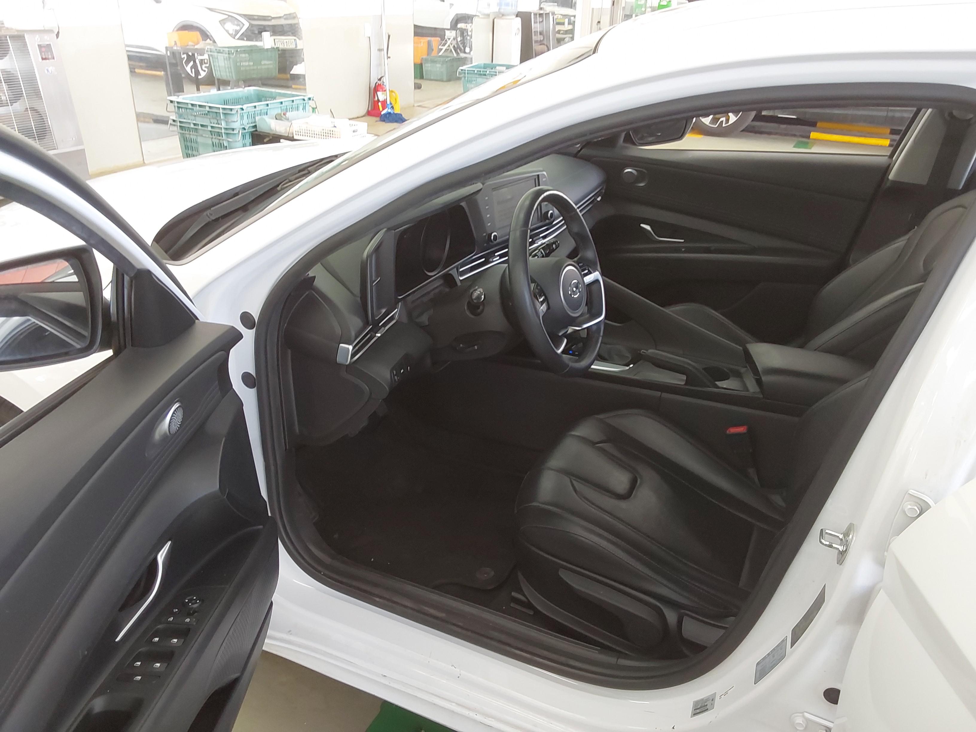 هيونداي إلانترا 2021 - صورة 11