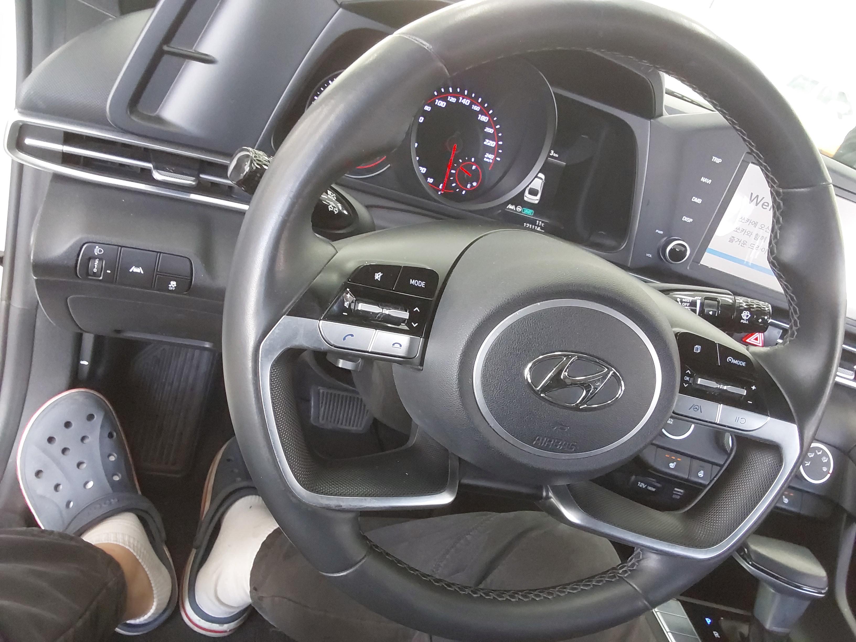 هيونداي إلانترا 2021 - صورة 18