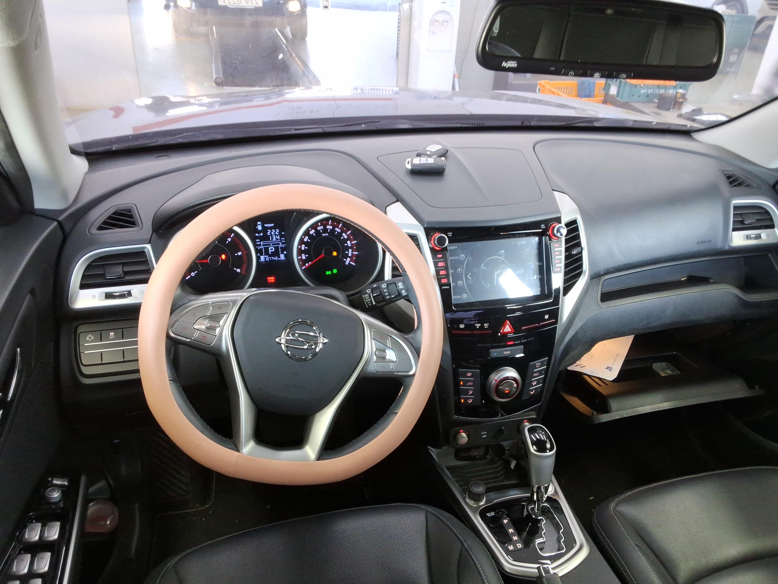 KG Mobility Tivoli 2016 - Image 11