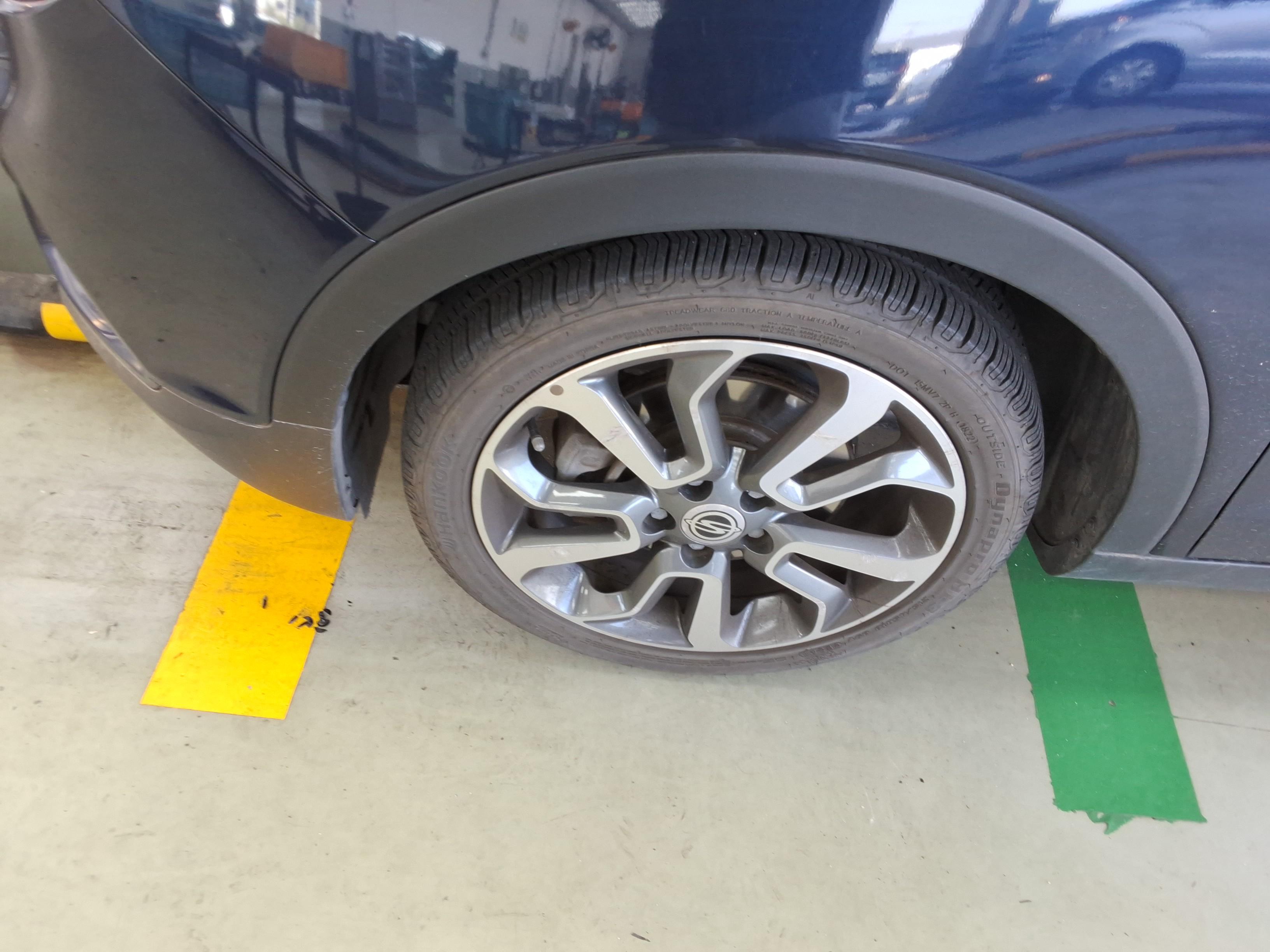 KG Mobility Tivoli 2016 - Image 21