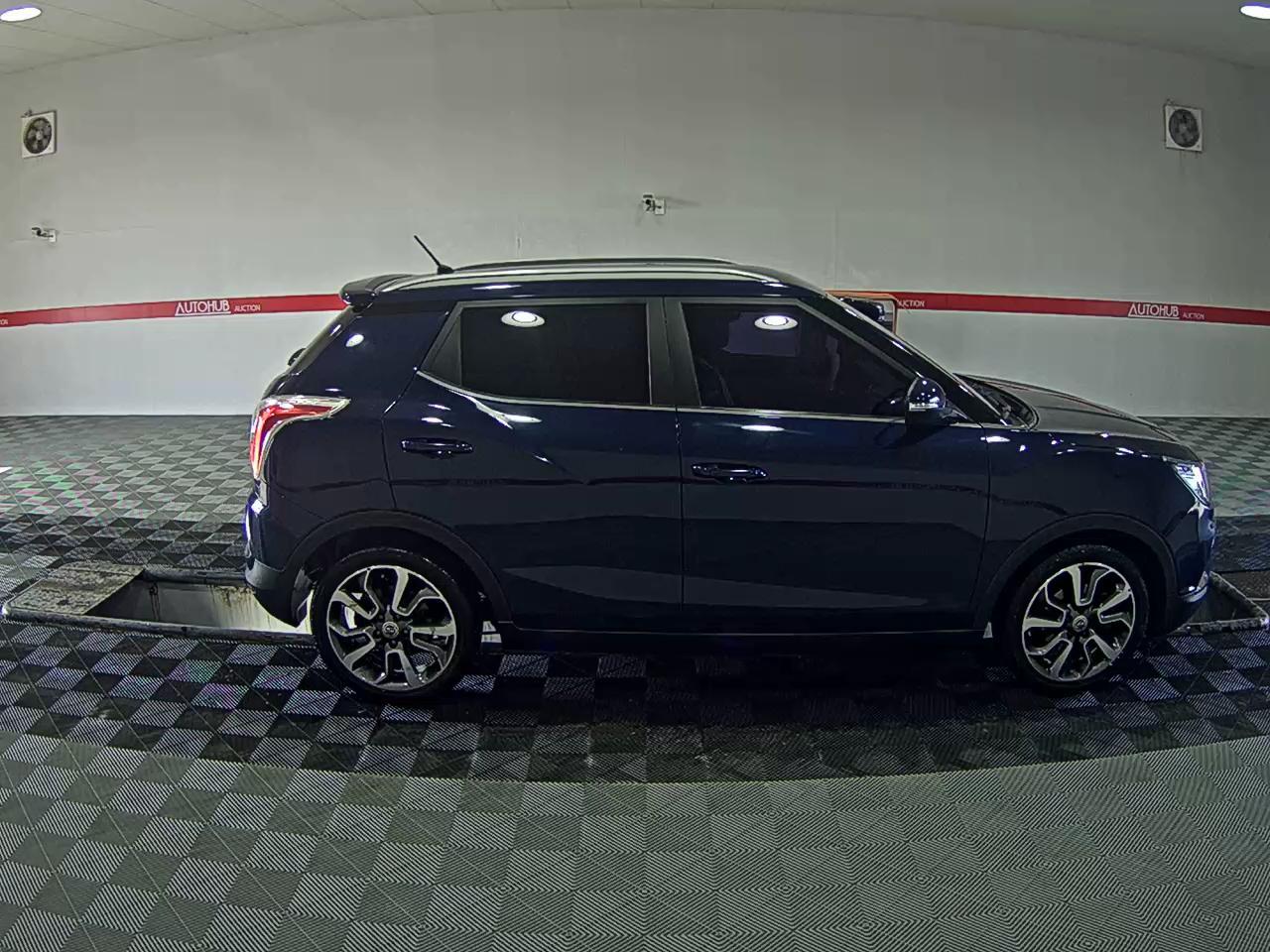 KG Mobility Tivoli 2016 - Image 3