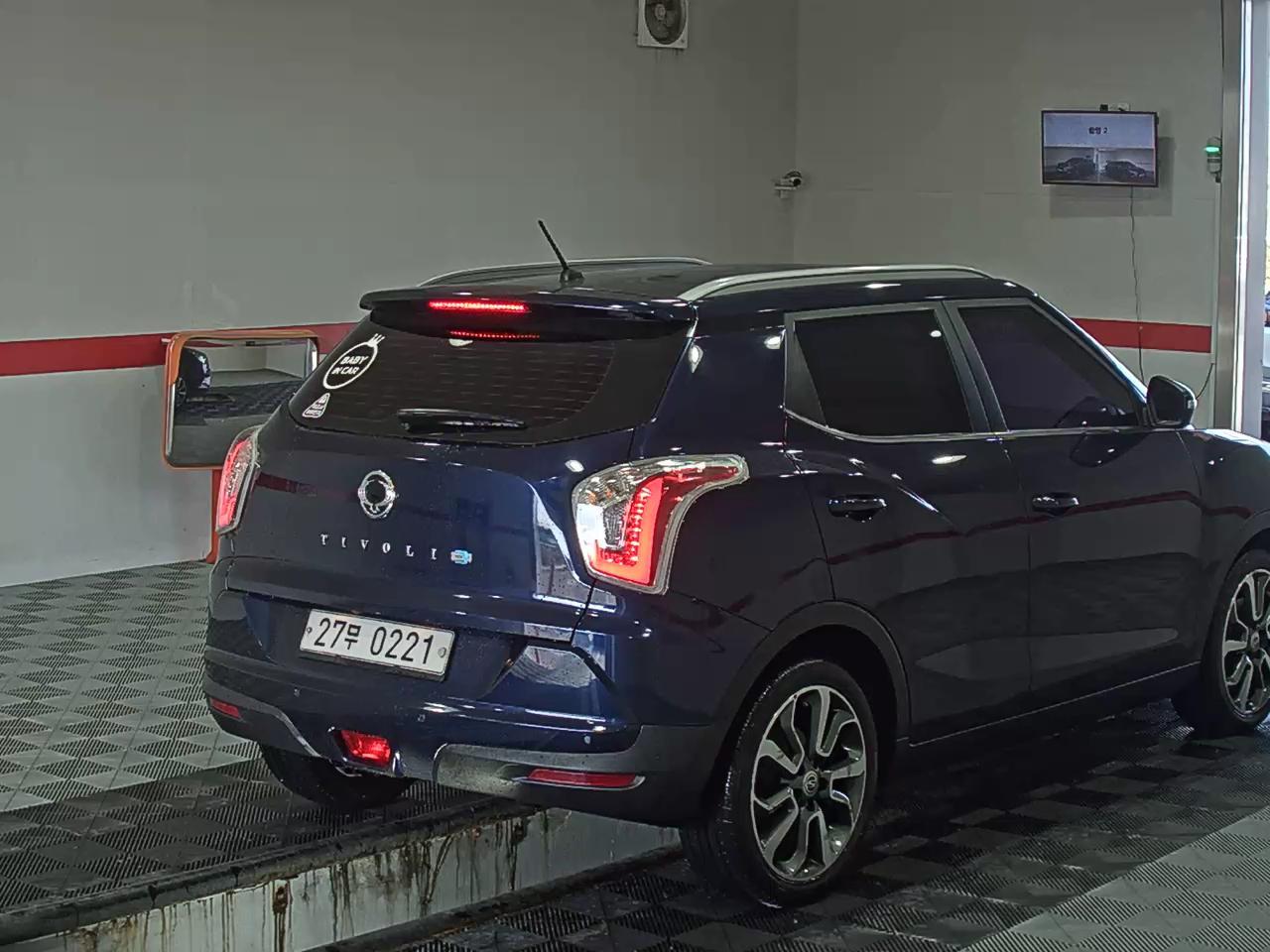 KG Mobility Tivoli 2016 - Image 4
