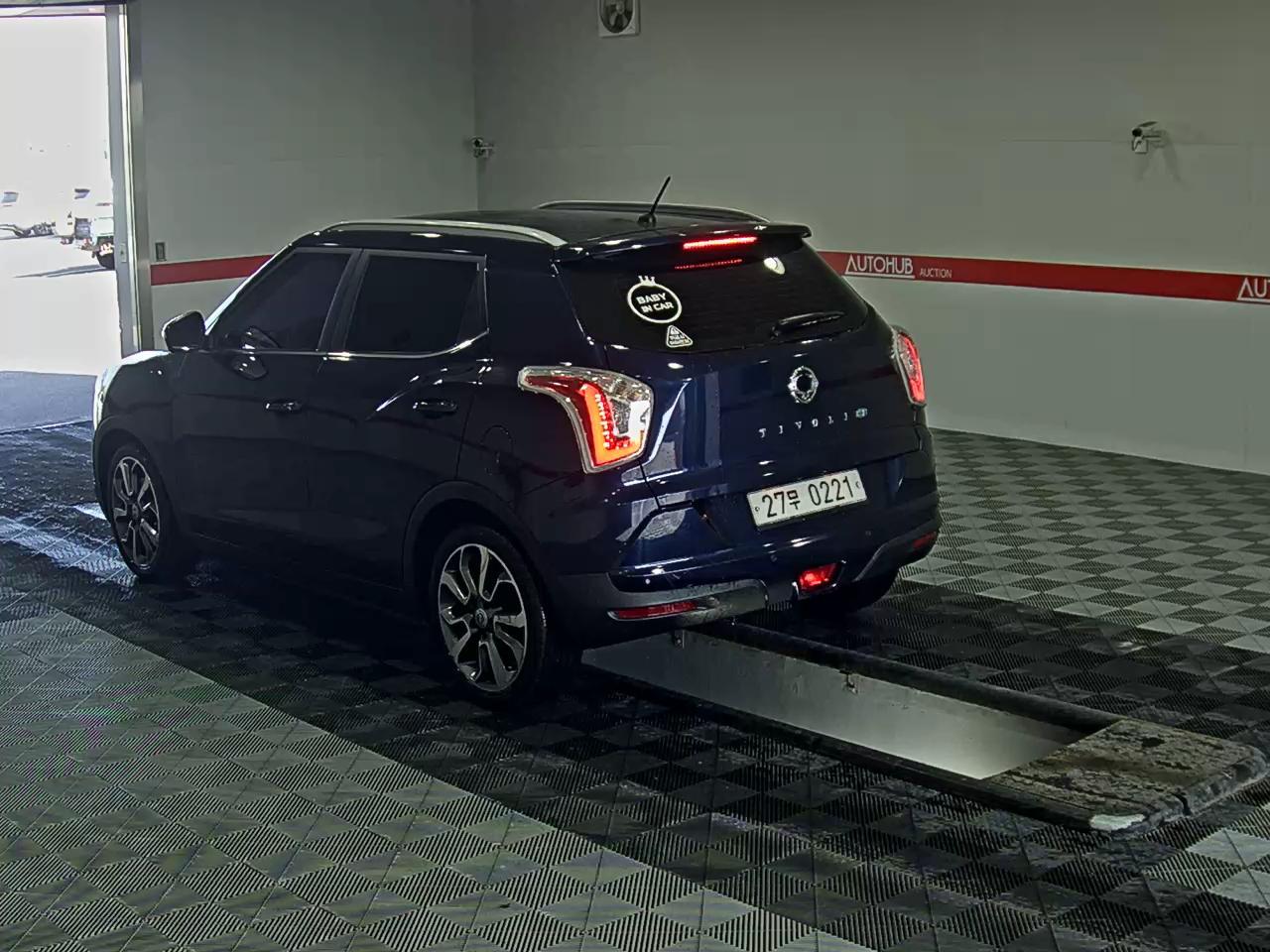 KG Mobility Tivoli 2016 - Image 5