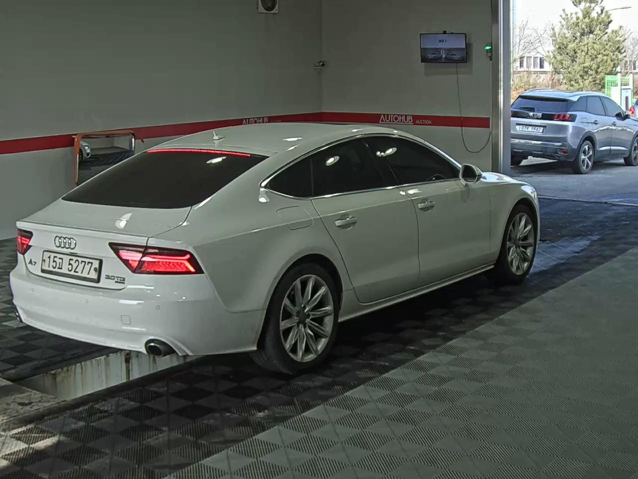 Audi A7 - 4