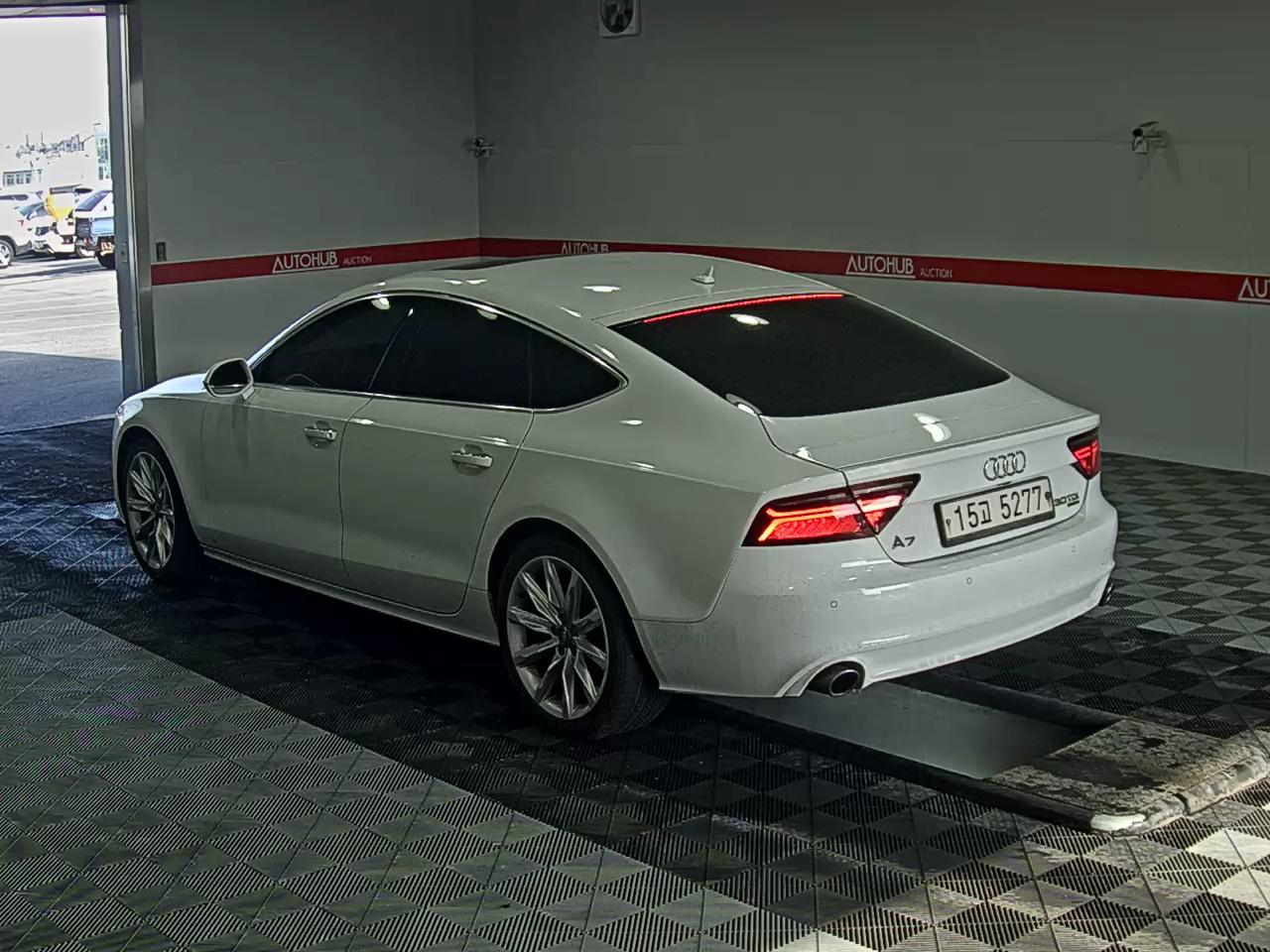 Audi A7 - 5