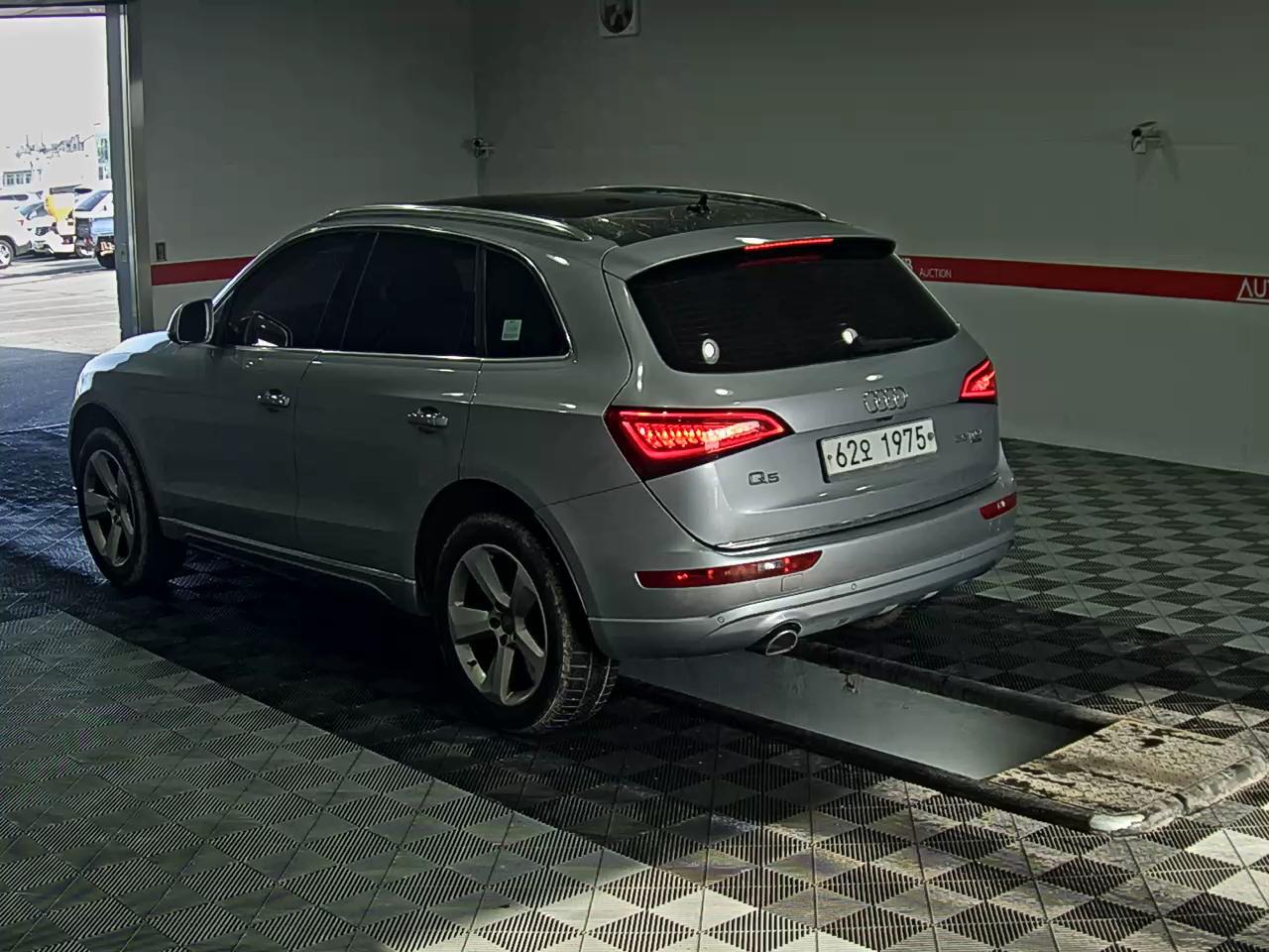 아우디 Q5 - 5