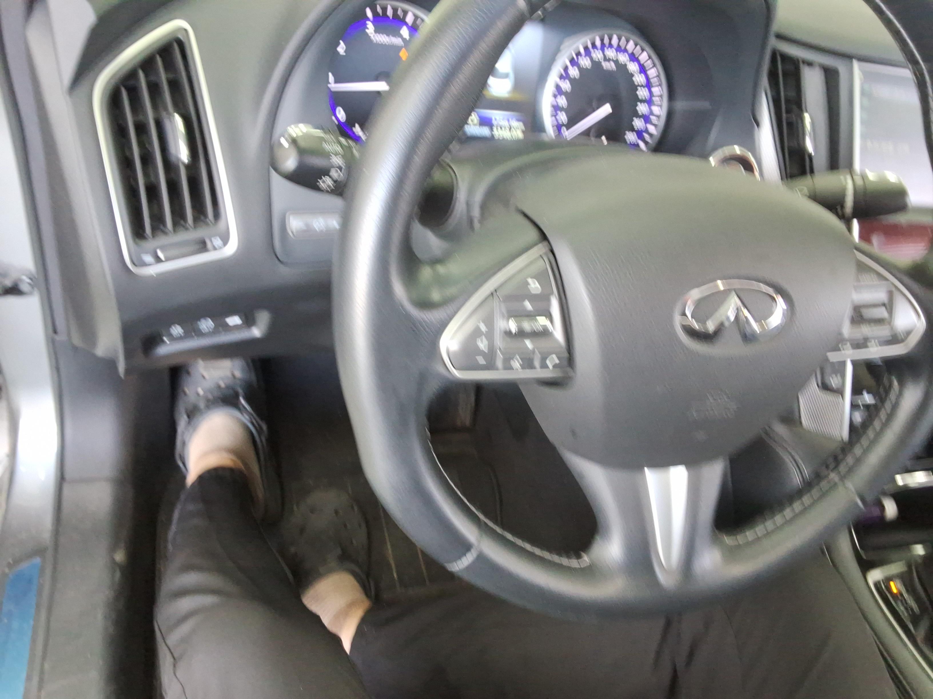 إنفينيتي Q50 - 17