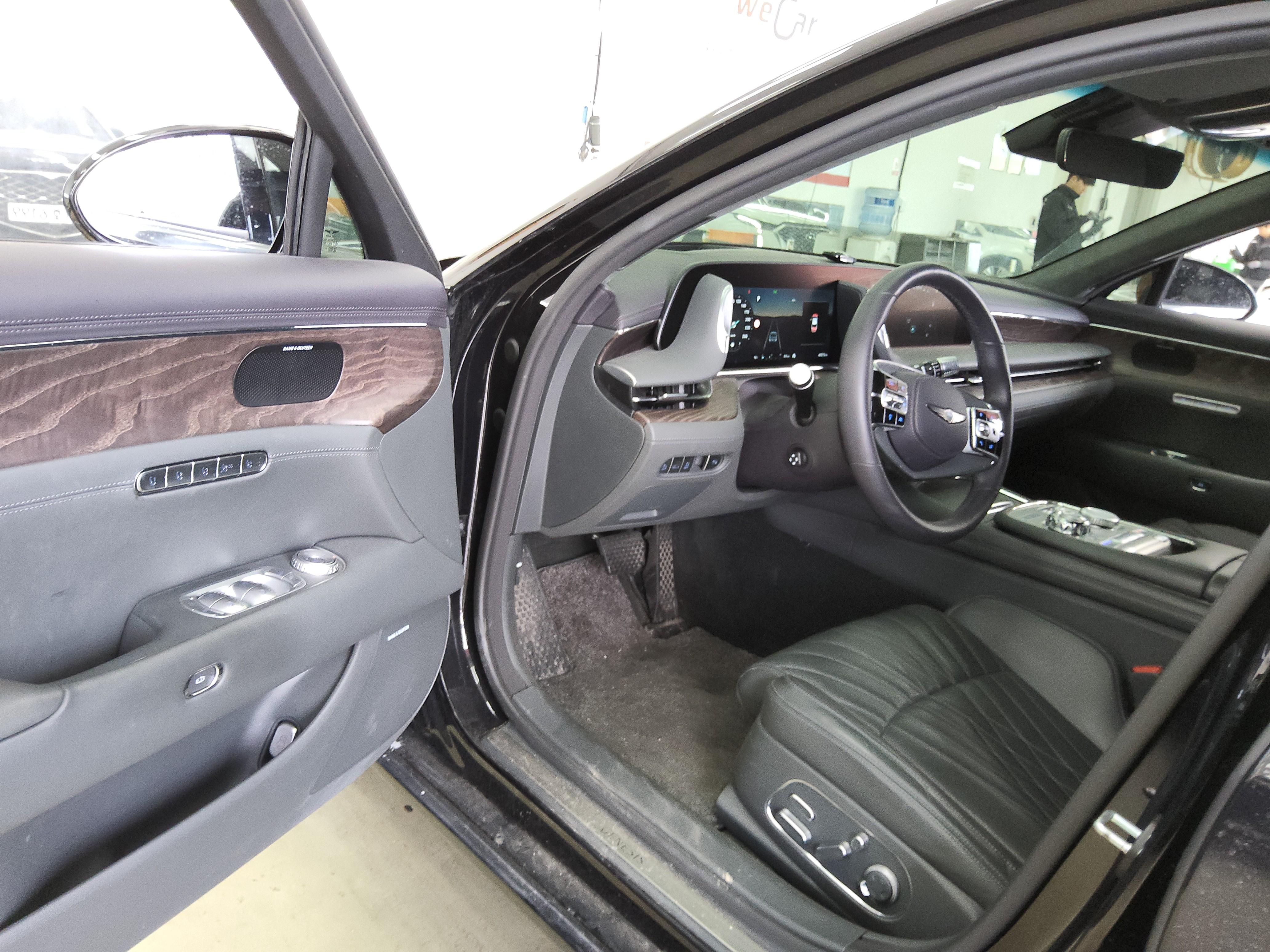 Genesis G90 2023 - Image 9
