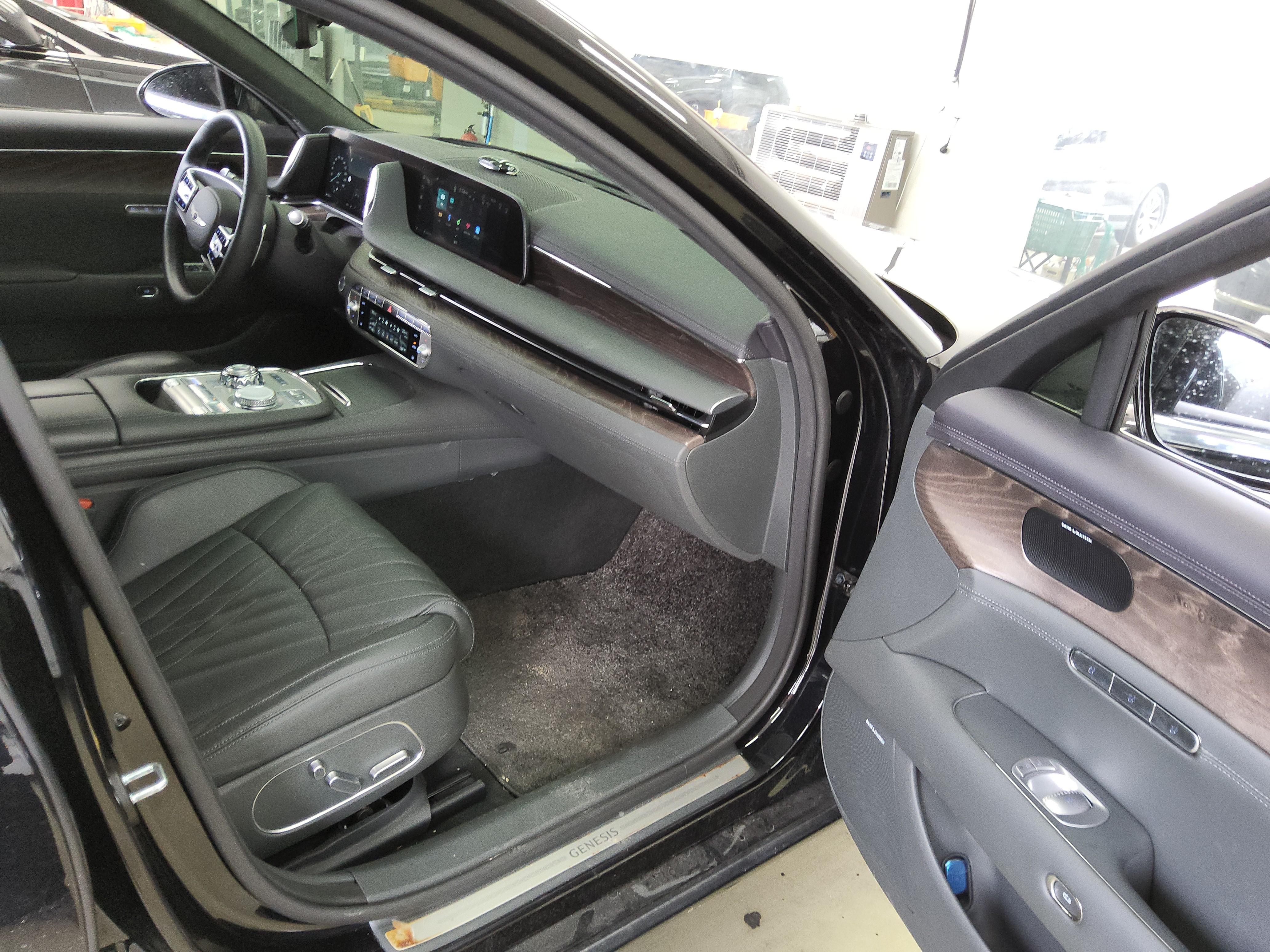Genesis G90 2023 - Image 14