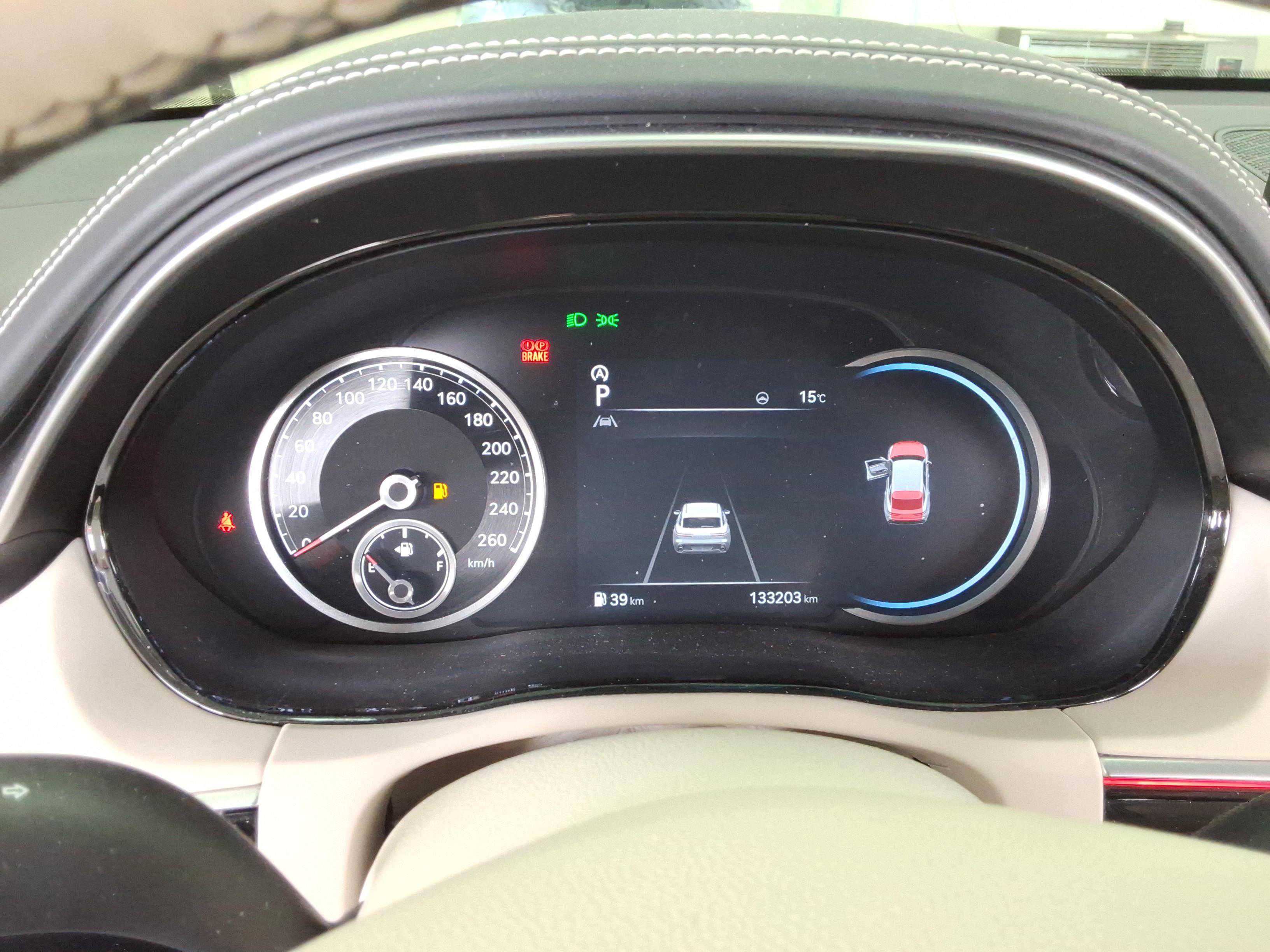 جينيسيس GV70 2021 - صورة 8