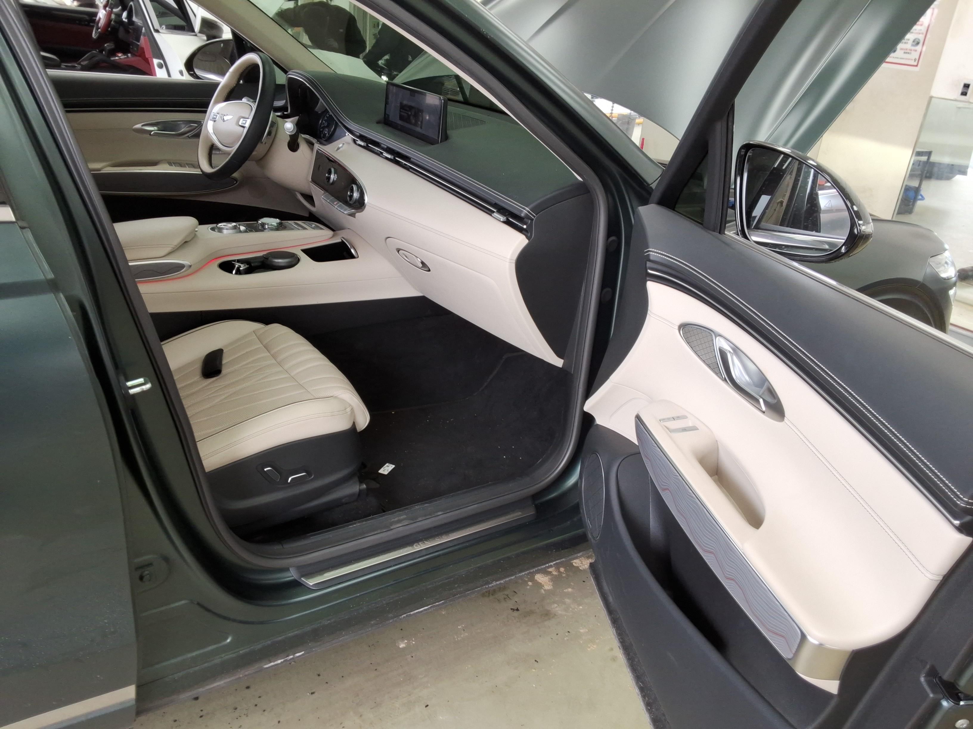 جينيسيس GV70 2021 - صورة 12