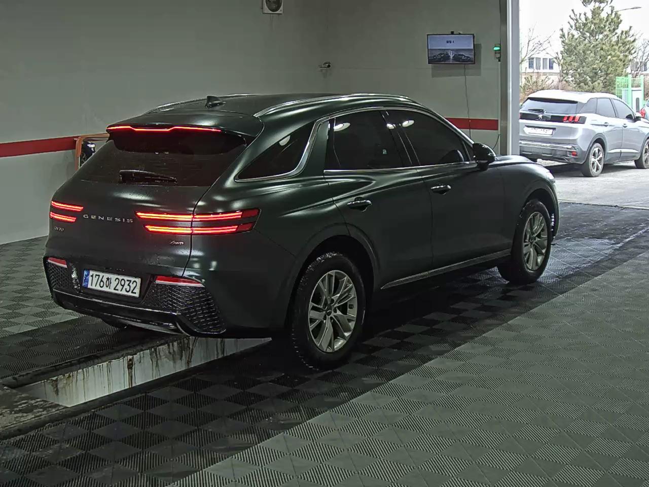 جينيسيس GV70 2021 - صورة 4