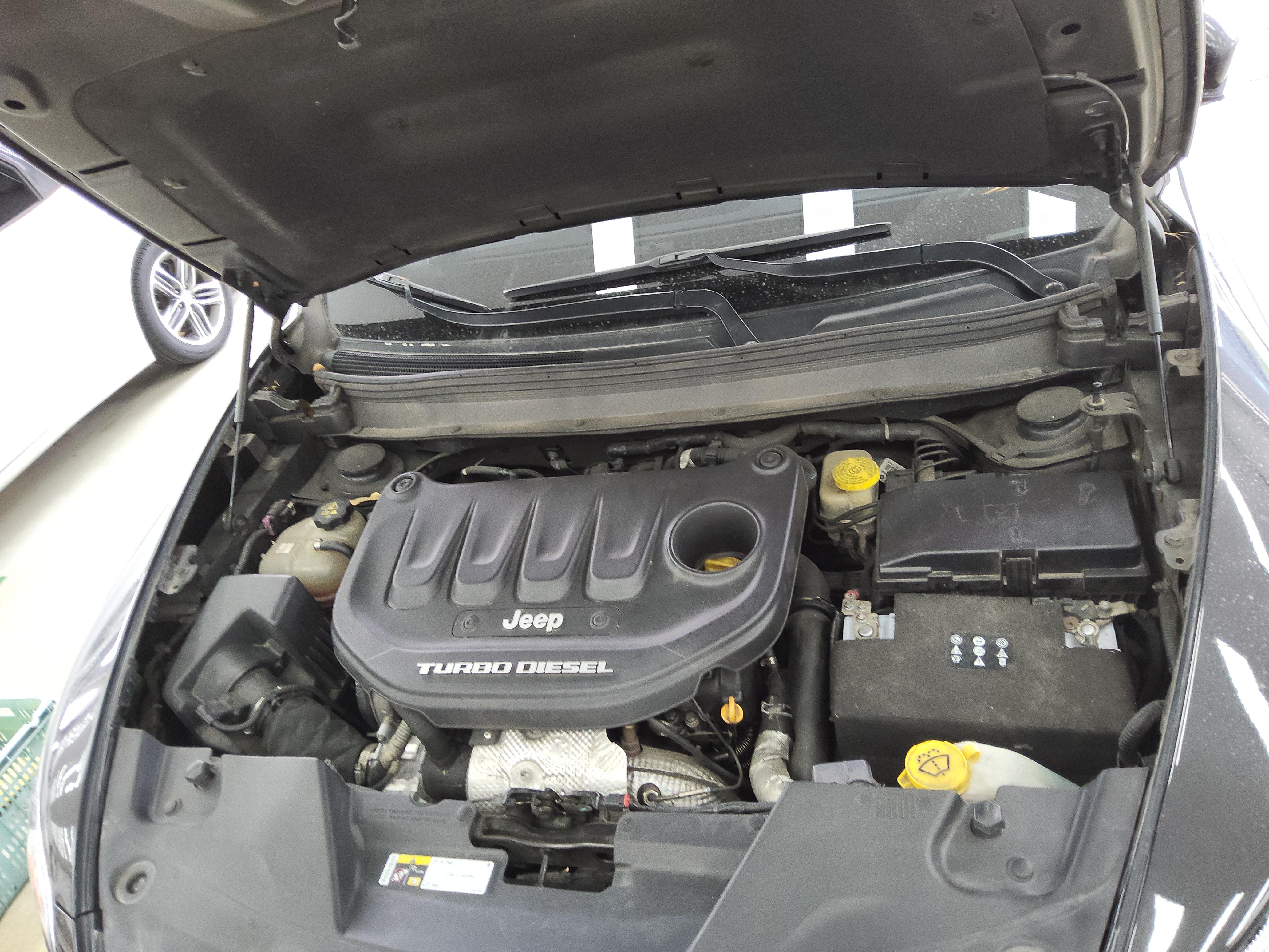 Jeep Cherokee - 19