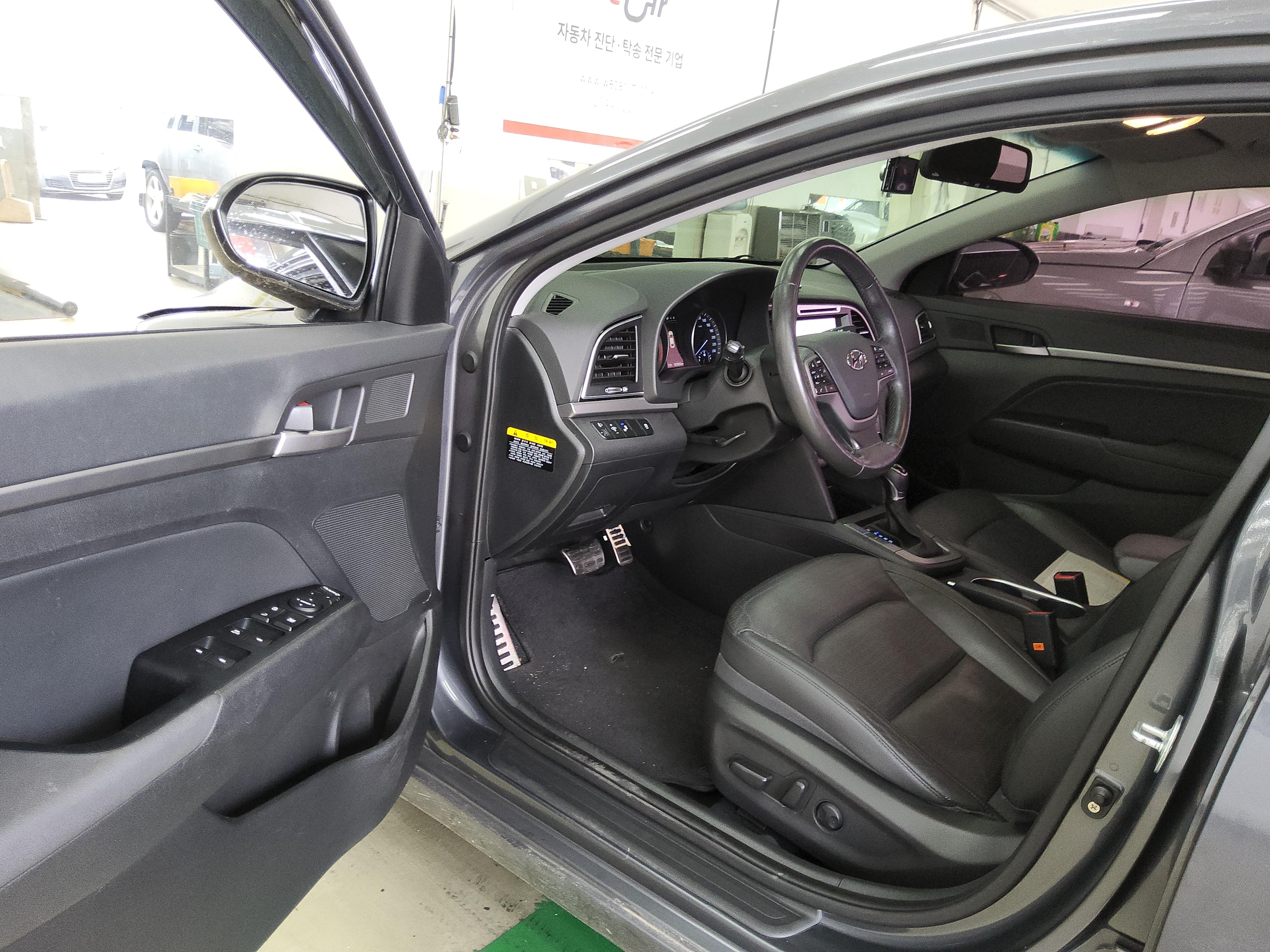 현대자동차 아반떼 2016 - 이미지 9