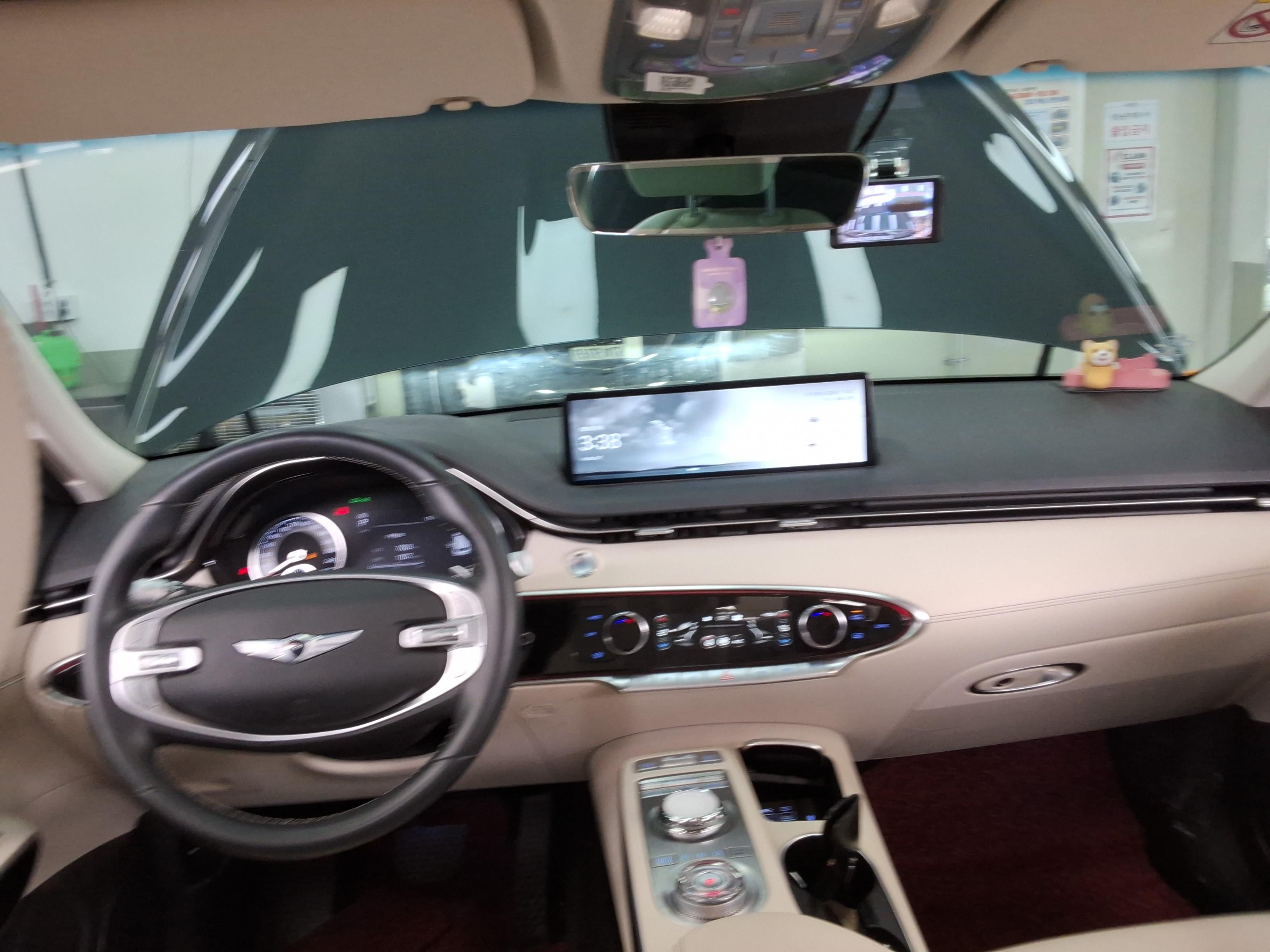 Genesis GV70 - 11