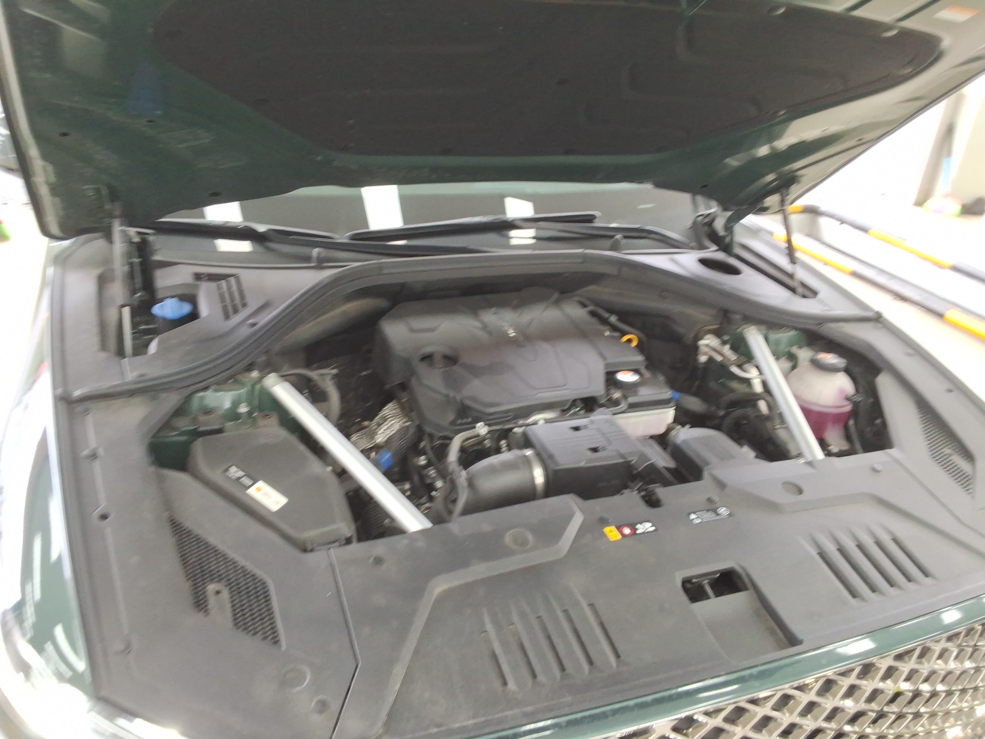 Genesis GV70 - 16