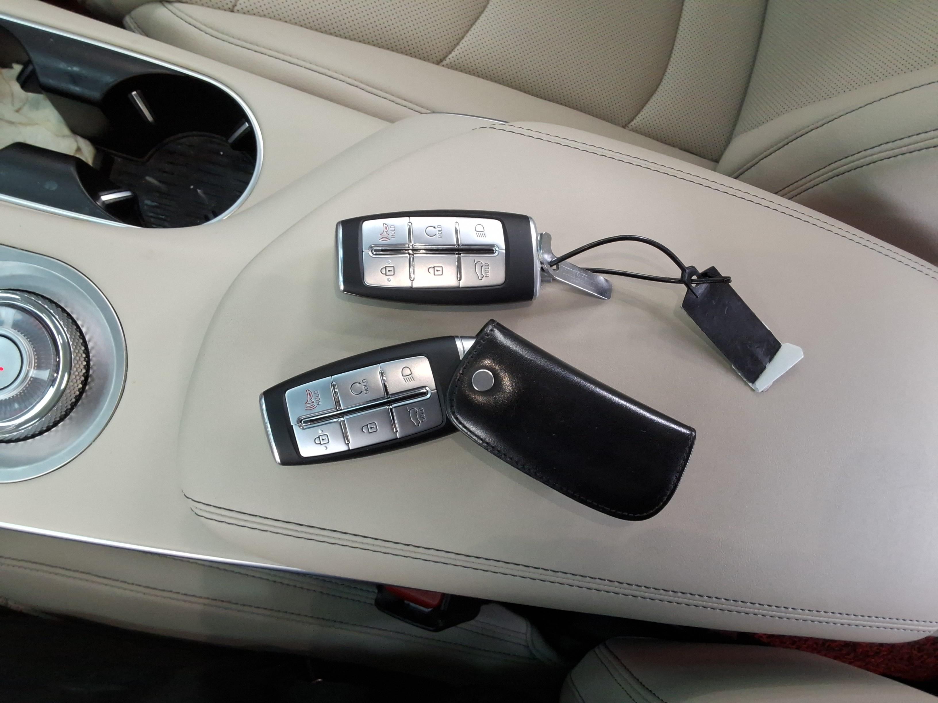 Genesis GV70 - 21