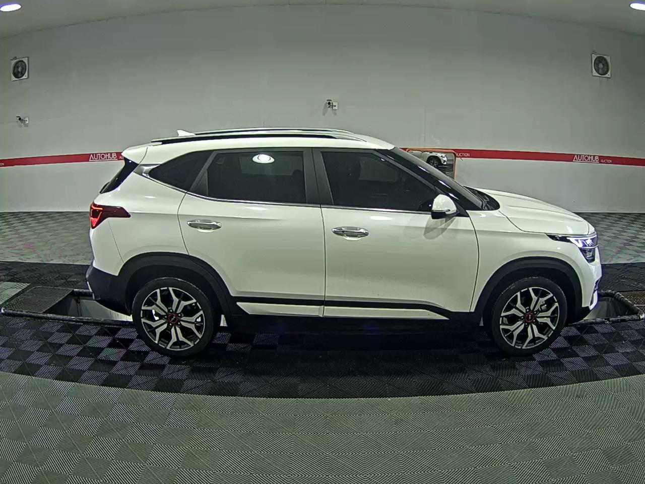 Kia Seltos 2023 - Image 3