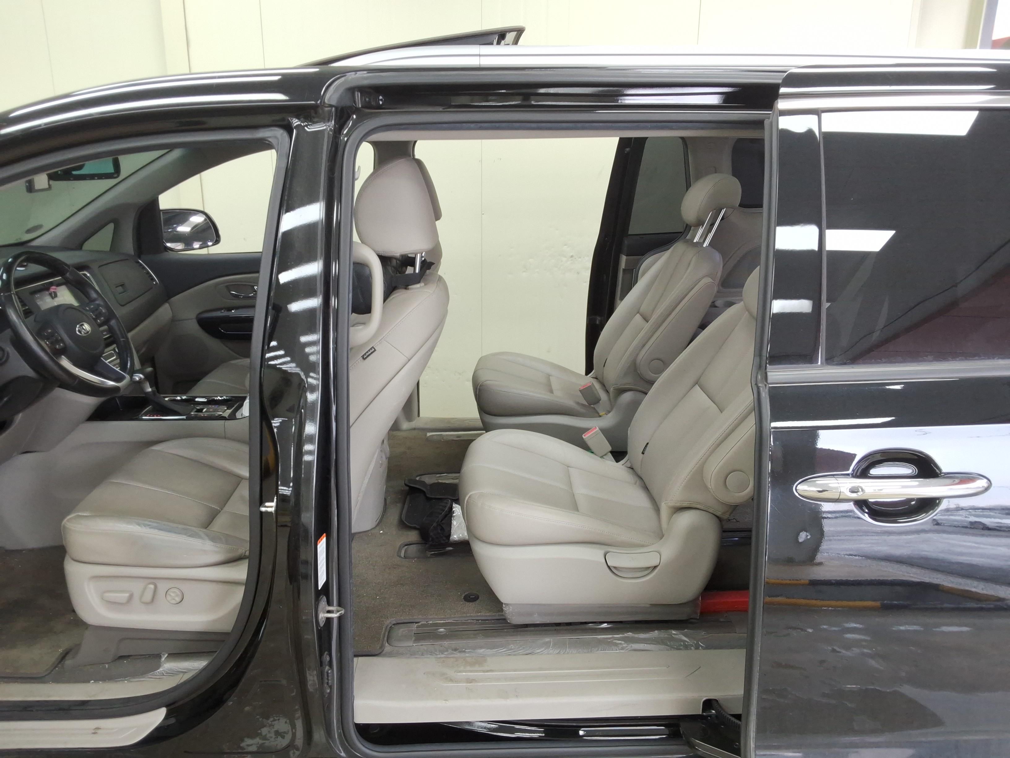 Kia New Carnival 2020 - Image 11