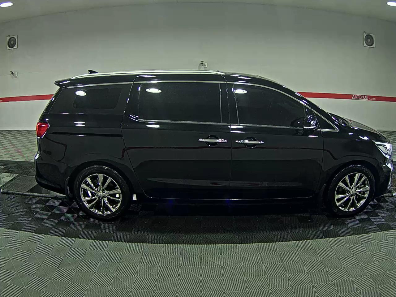 Kia New Carnival 2020 - Image 3
