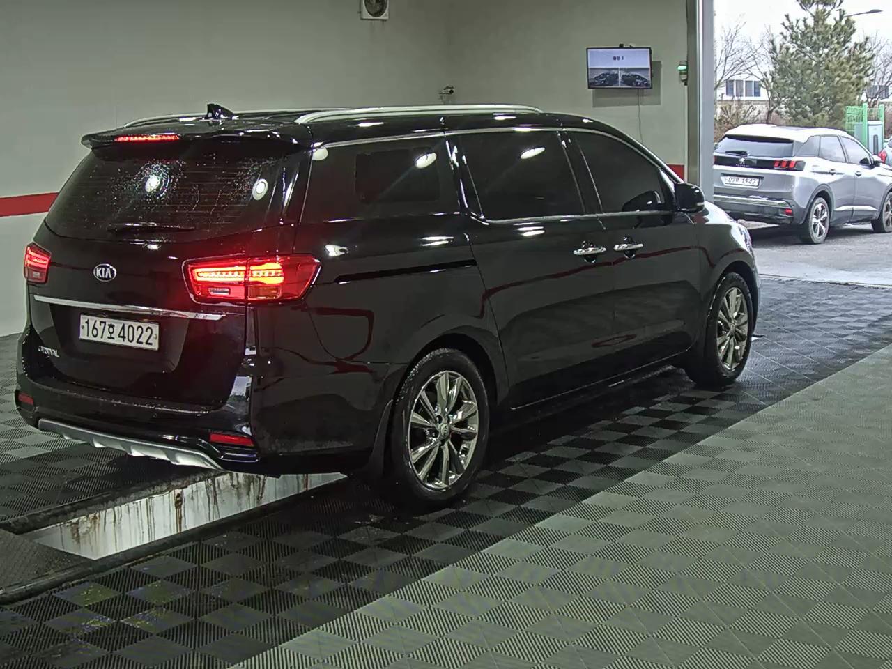Kia New Carnival 2020 - Image 4