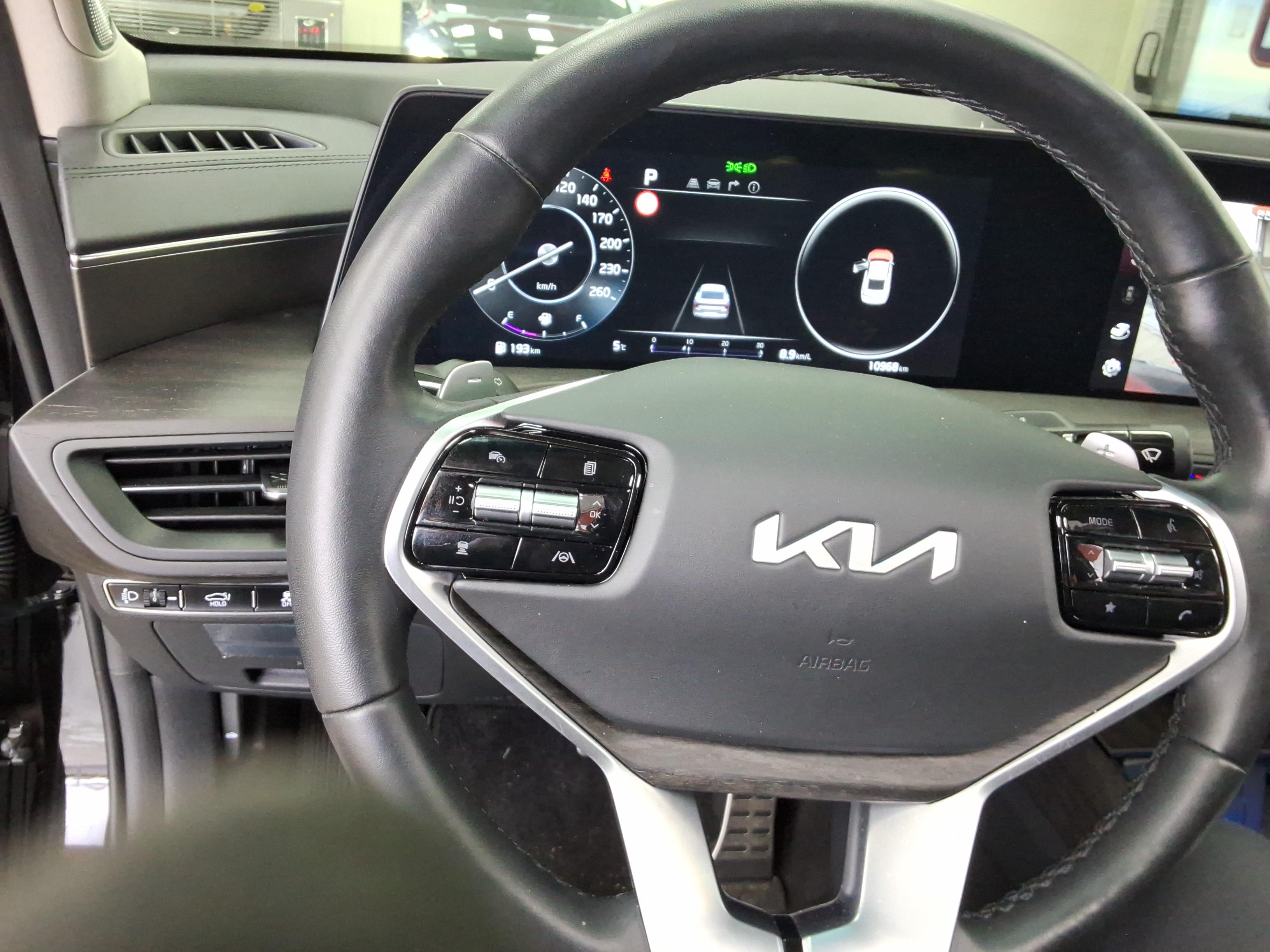 Kia K8 2023 - Image 17