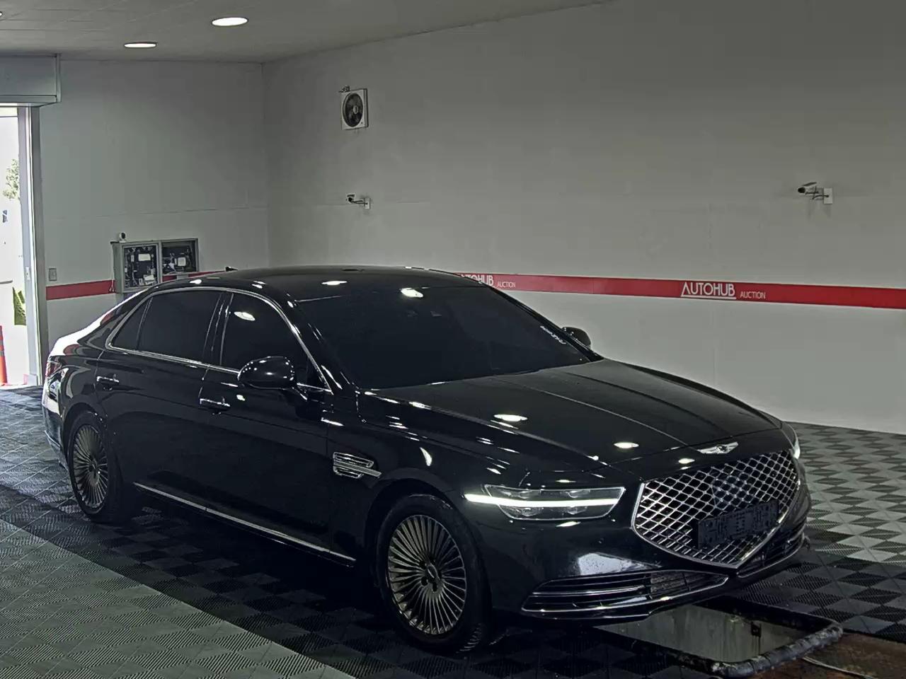 Genesis G90 - 2