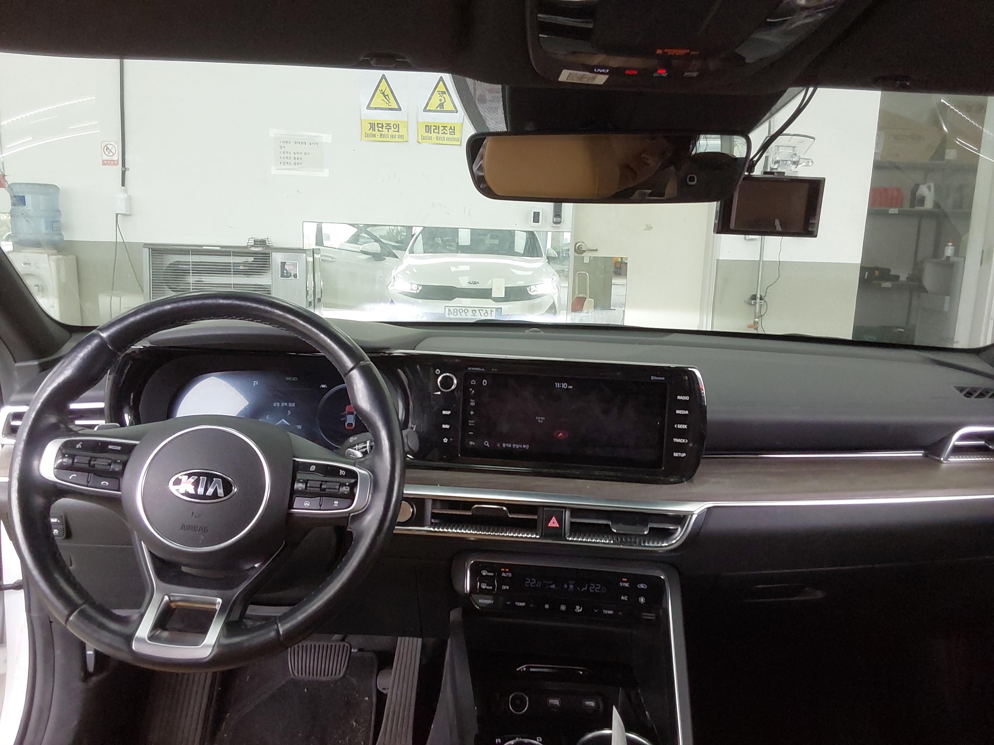 Kia K5 2021 - Image 10