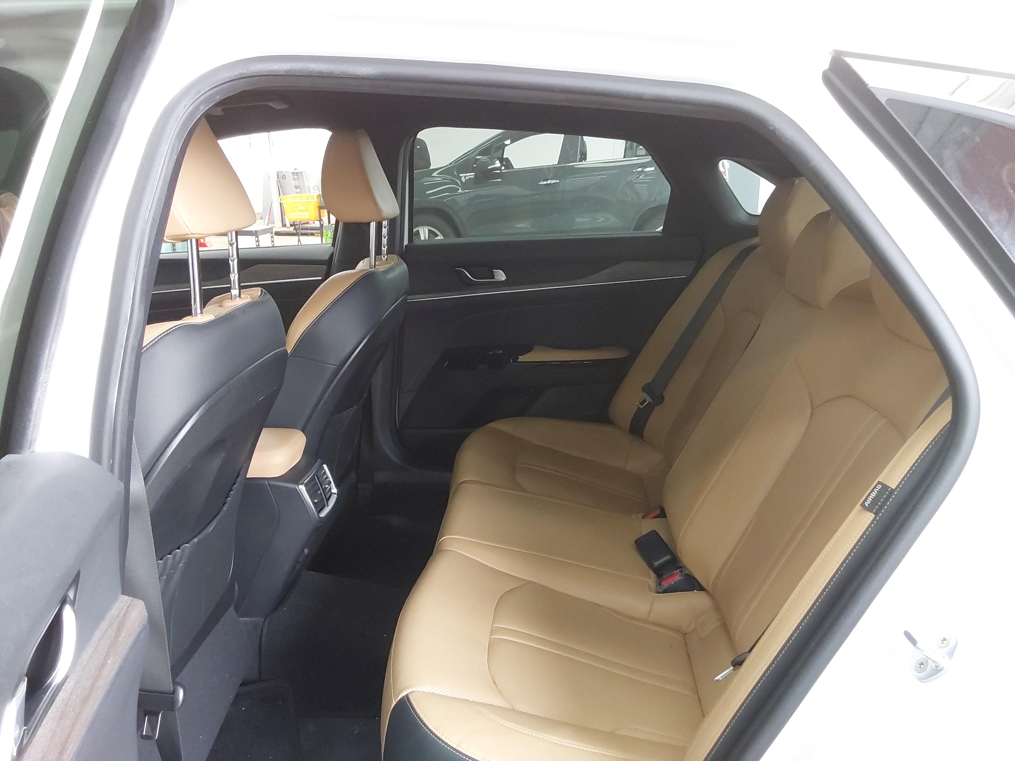 Kia K5 2021 - Image 11