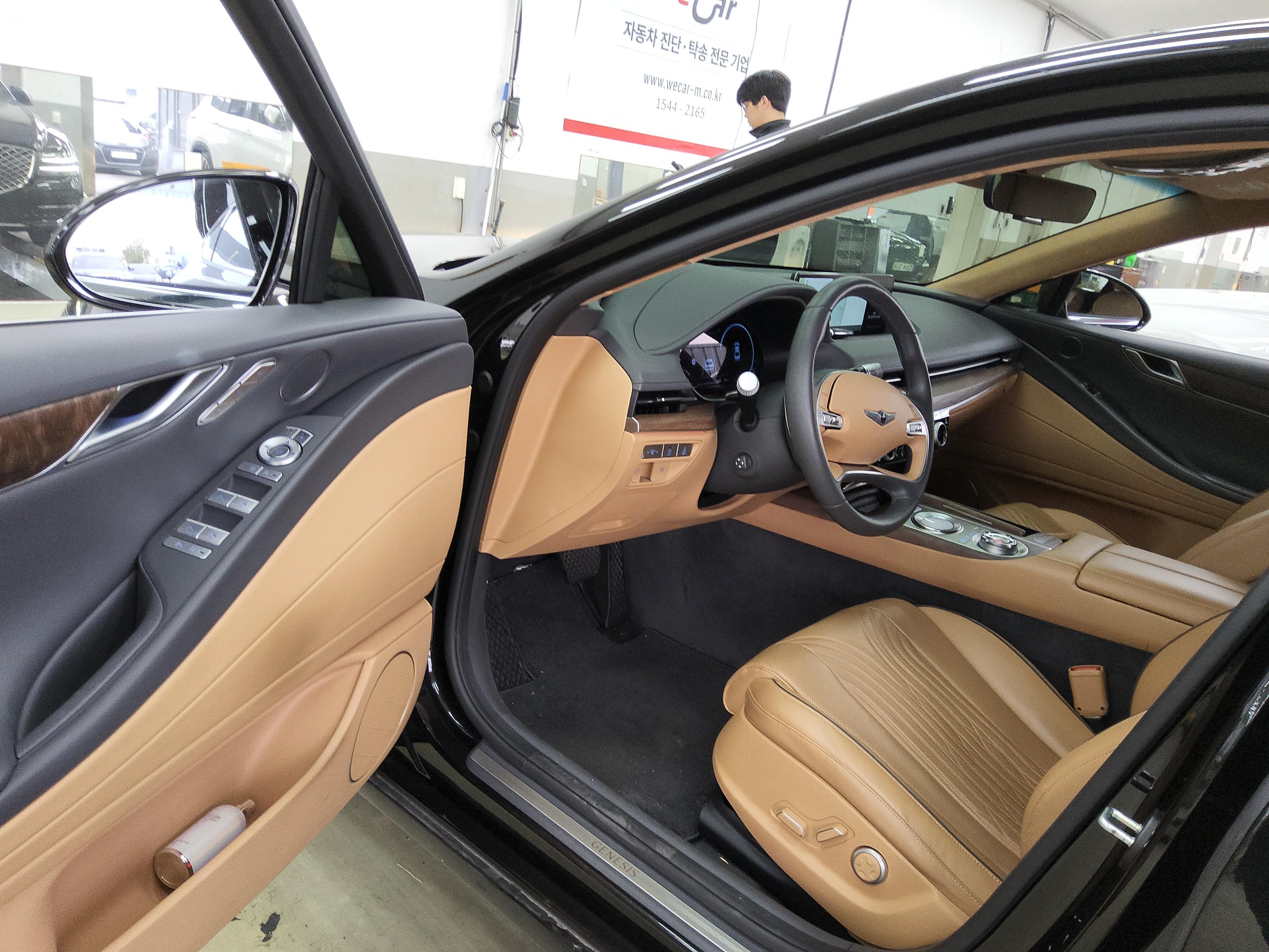 Genesis G80 2022 - Image 9