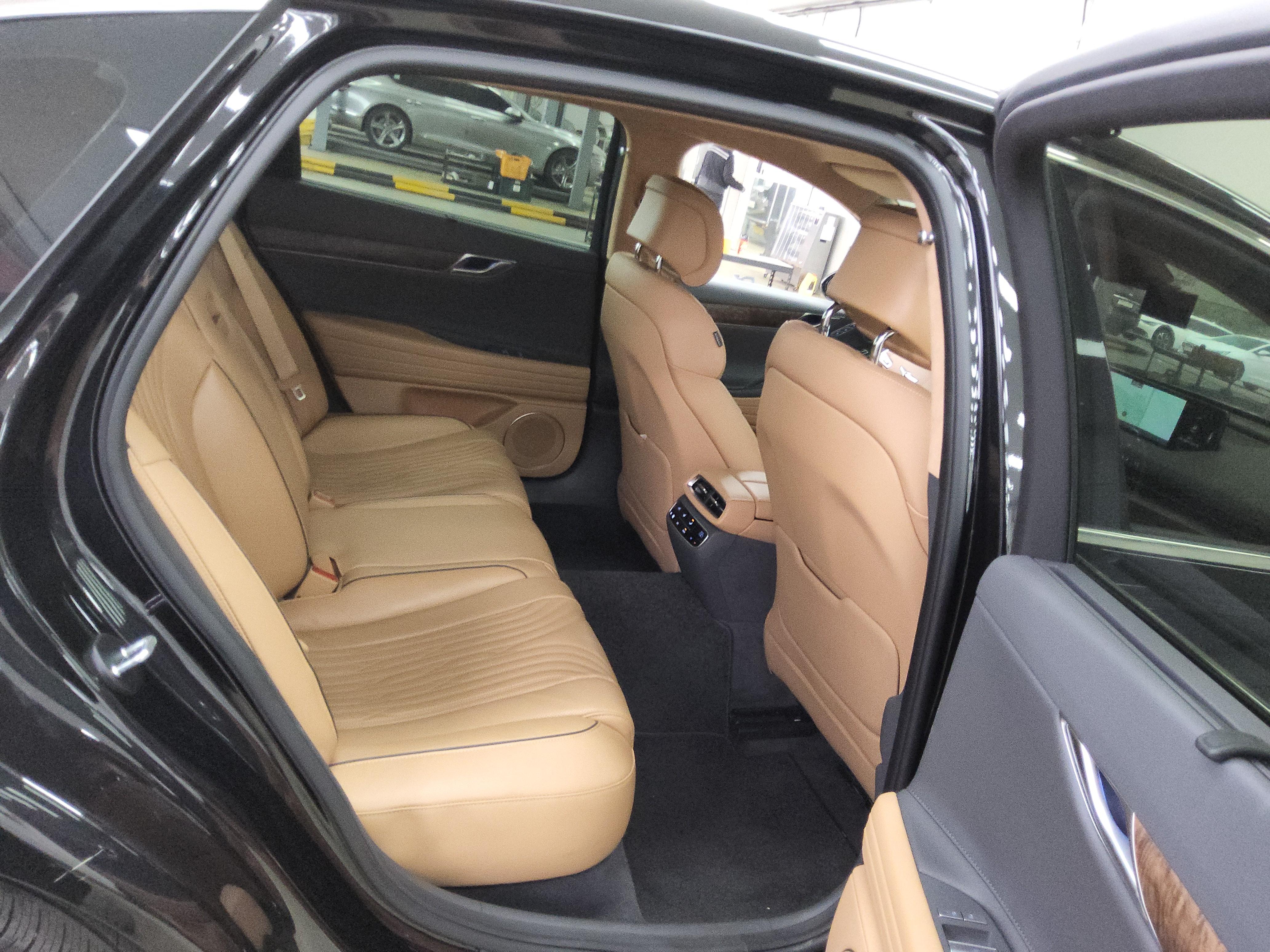 Genesis G80 2022 - Image 13