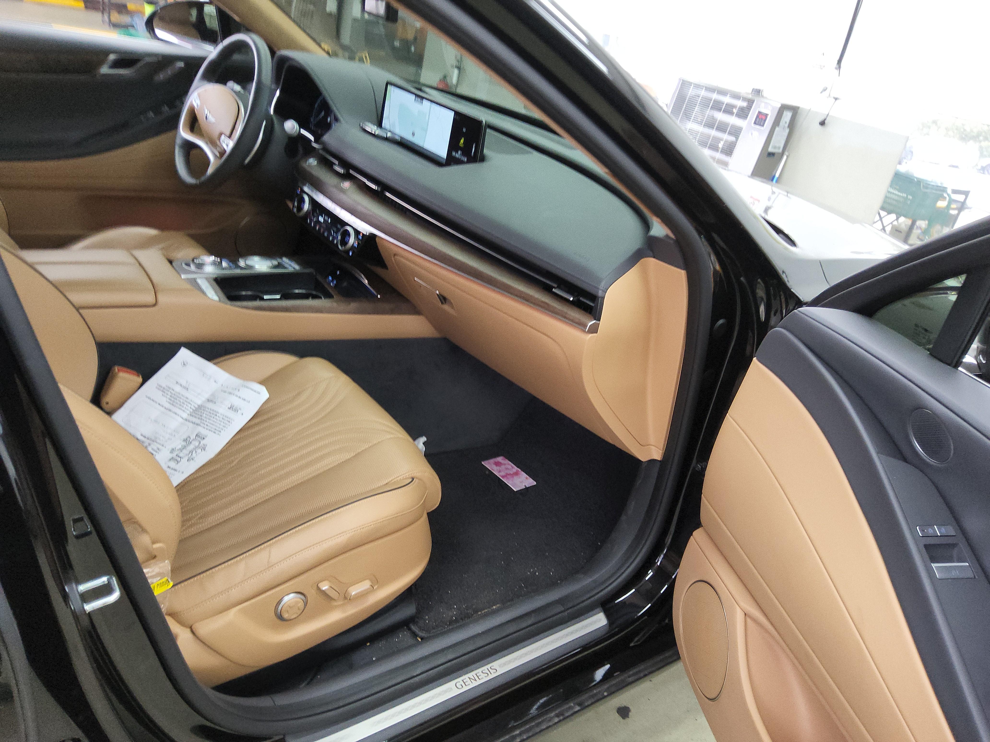 Genesis G80 2022 - Image 14