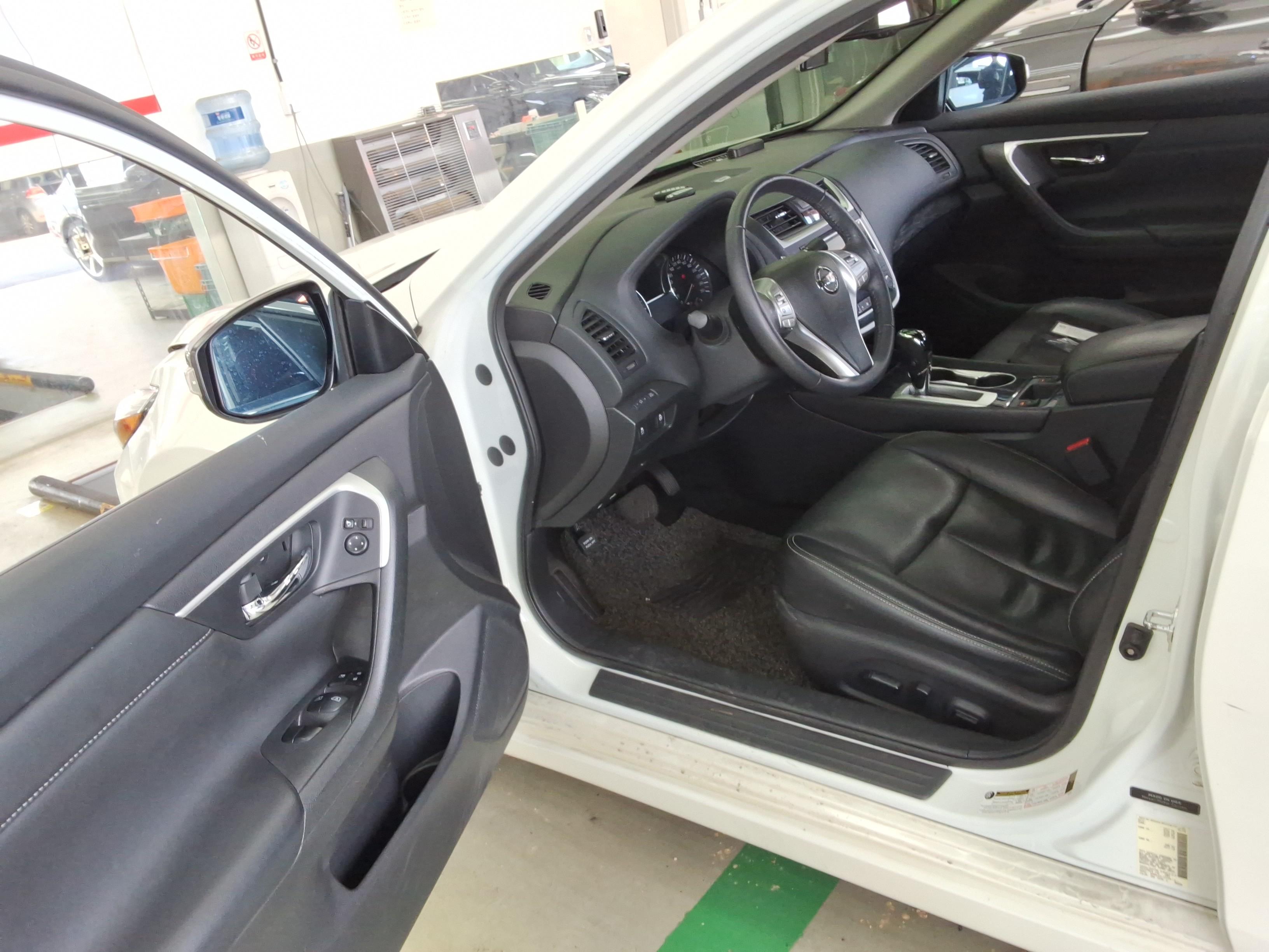 Nissan Altima 2017 - Image 10