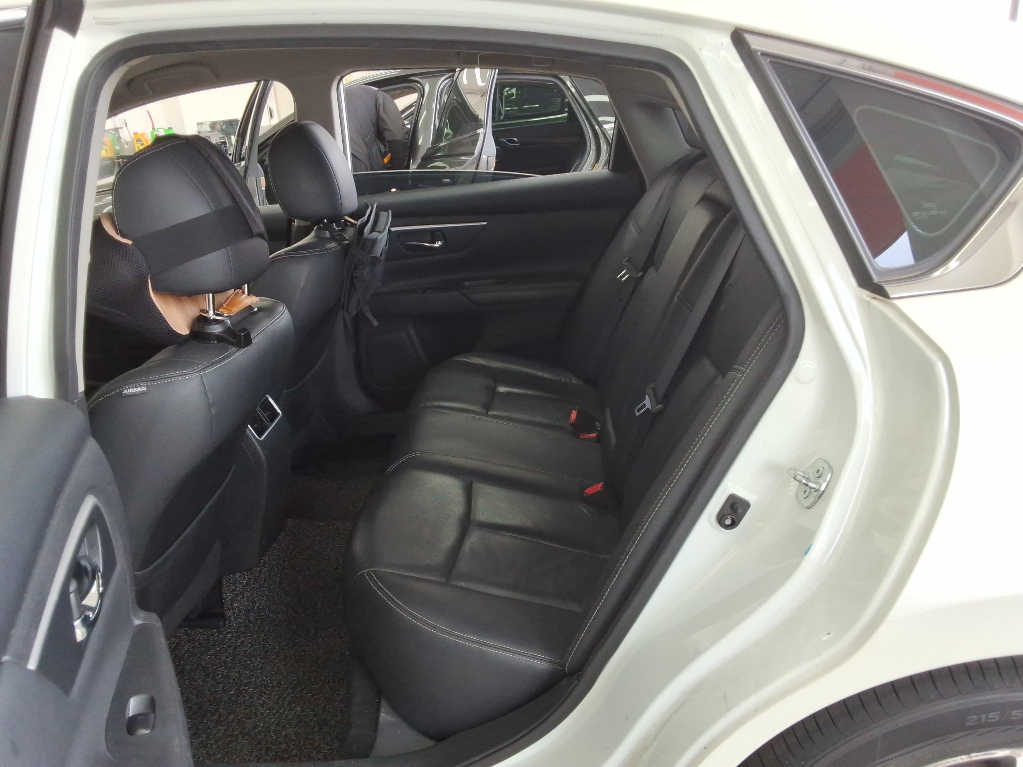 Nissan Altima 2017 - Image 12
