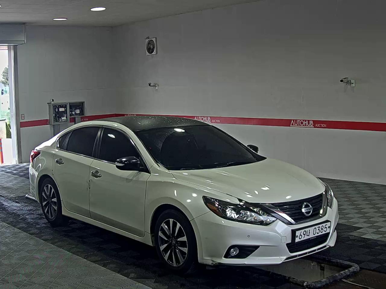 Nissan Altima 2017 - Image 2