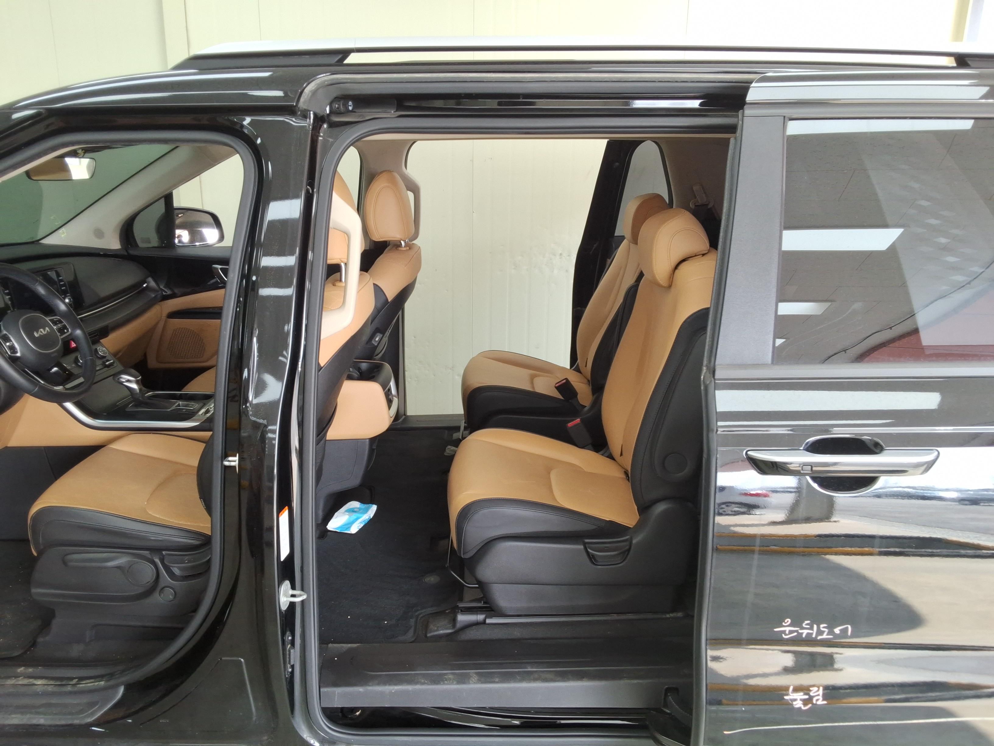 كيا كارنيفال 2022 - صورة 11