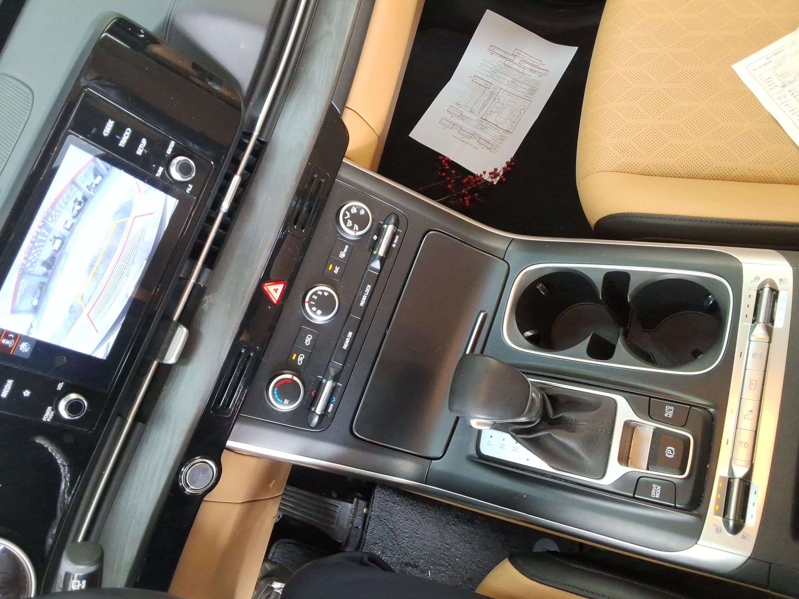 كيا كارنيفال 2022 - صورة 17