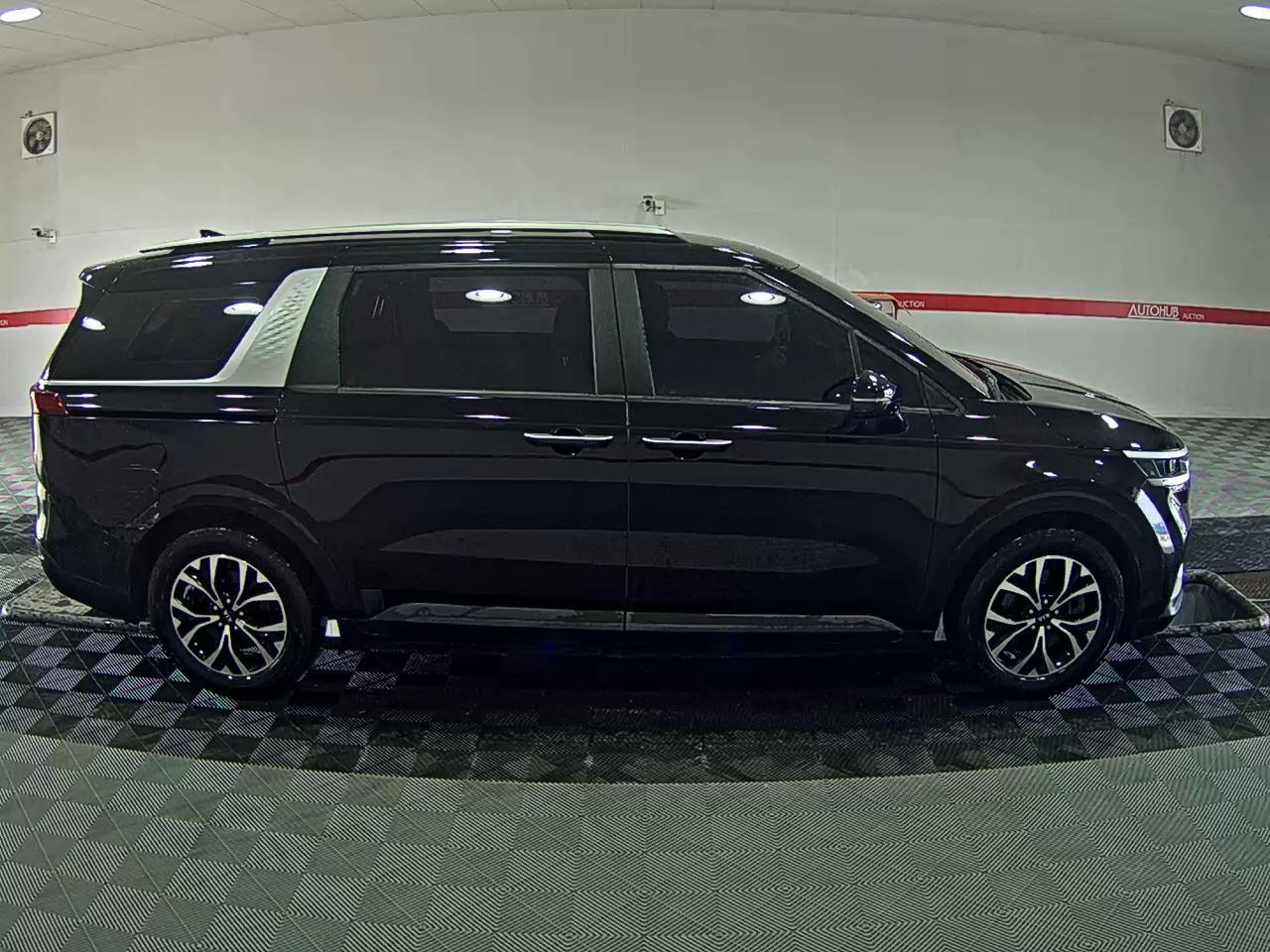 كيا كارنيفال 2021 - صورة 3