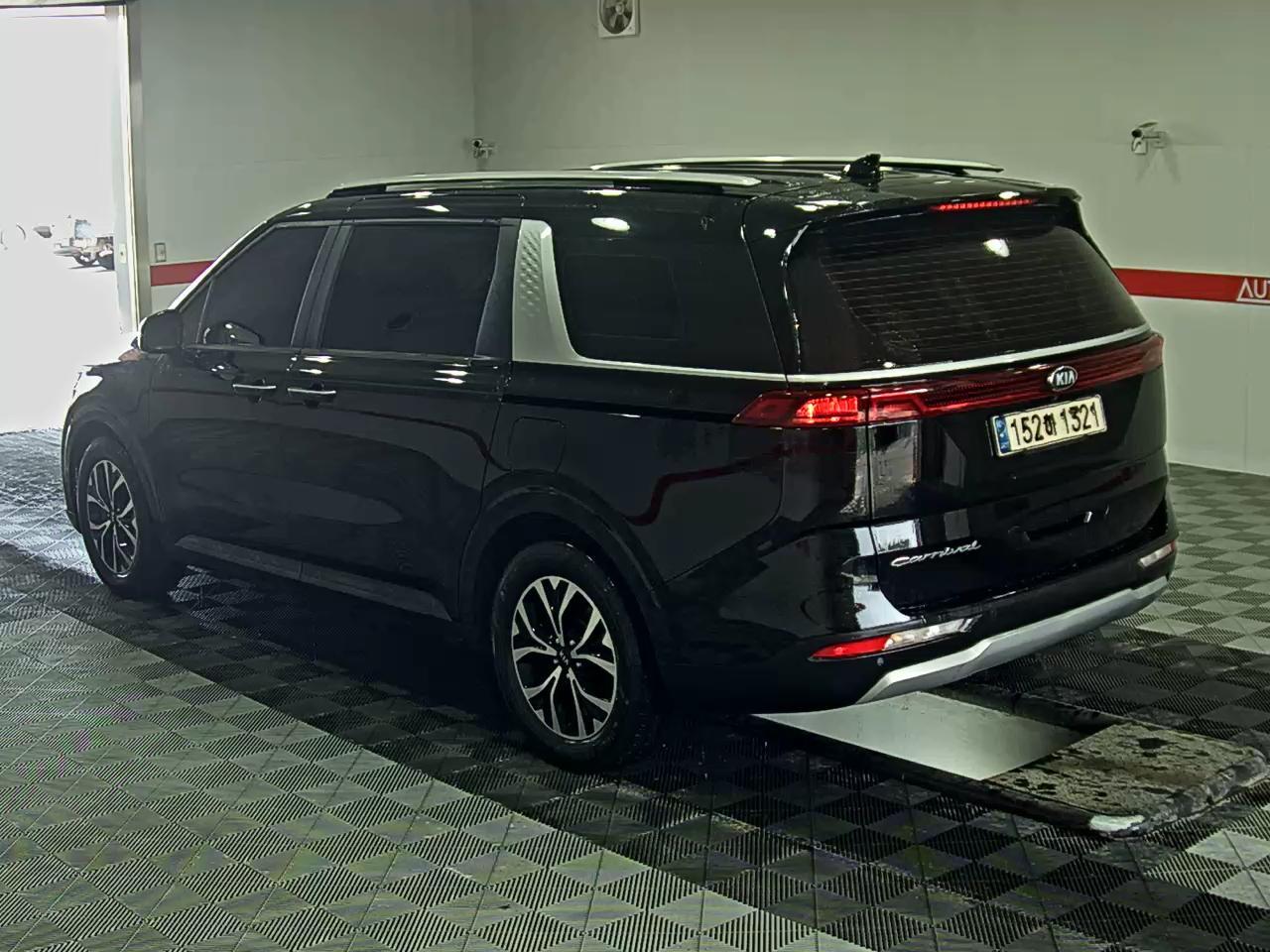 كيا كارنيفال 2021 - صورة 5