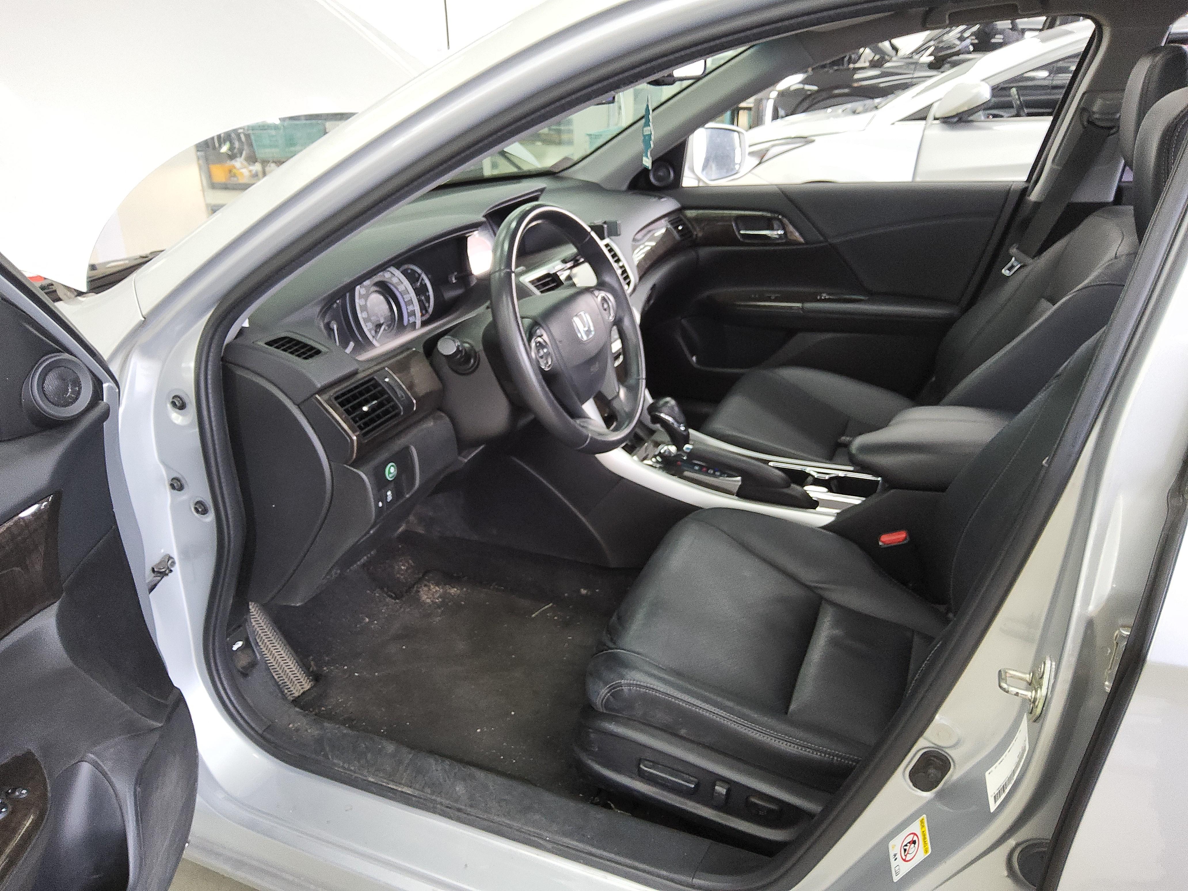 هوندا أكورد 2014 - صورة 10