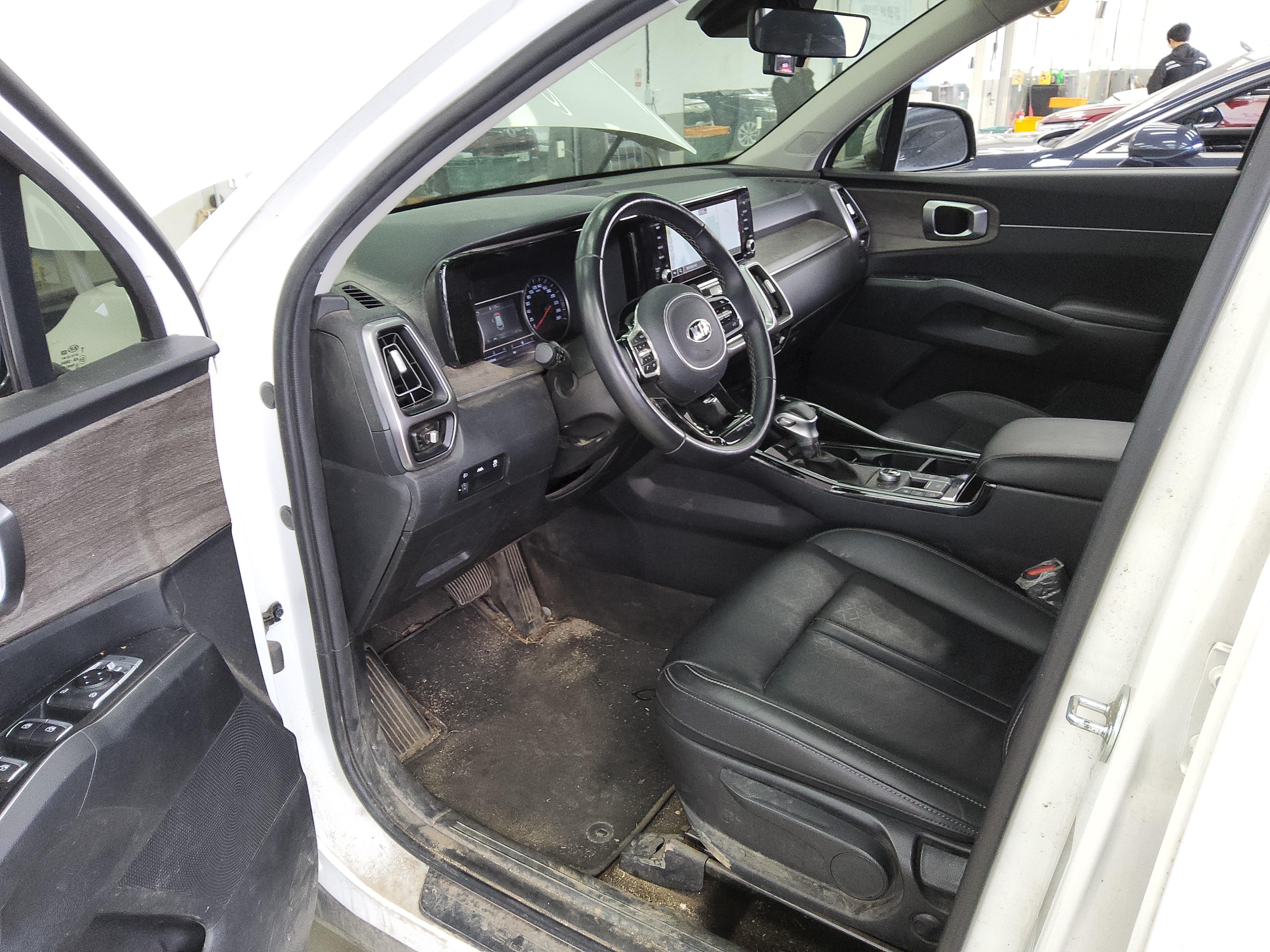 Kia Sorento - 10