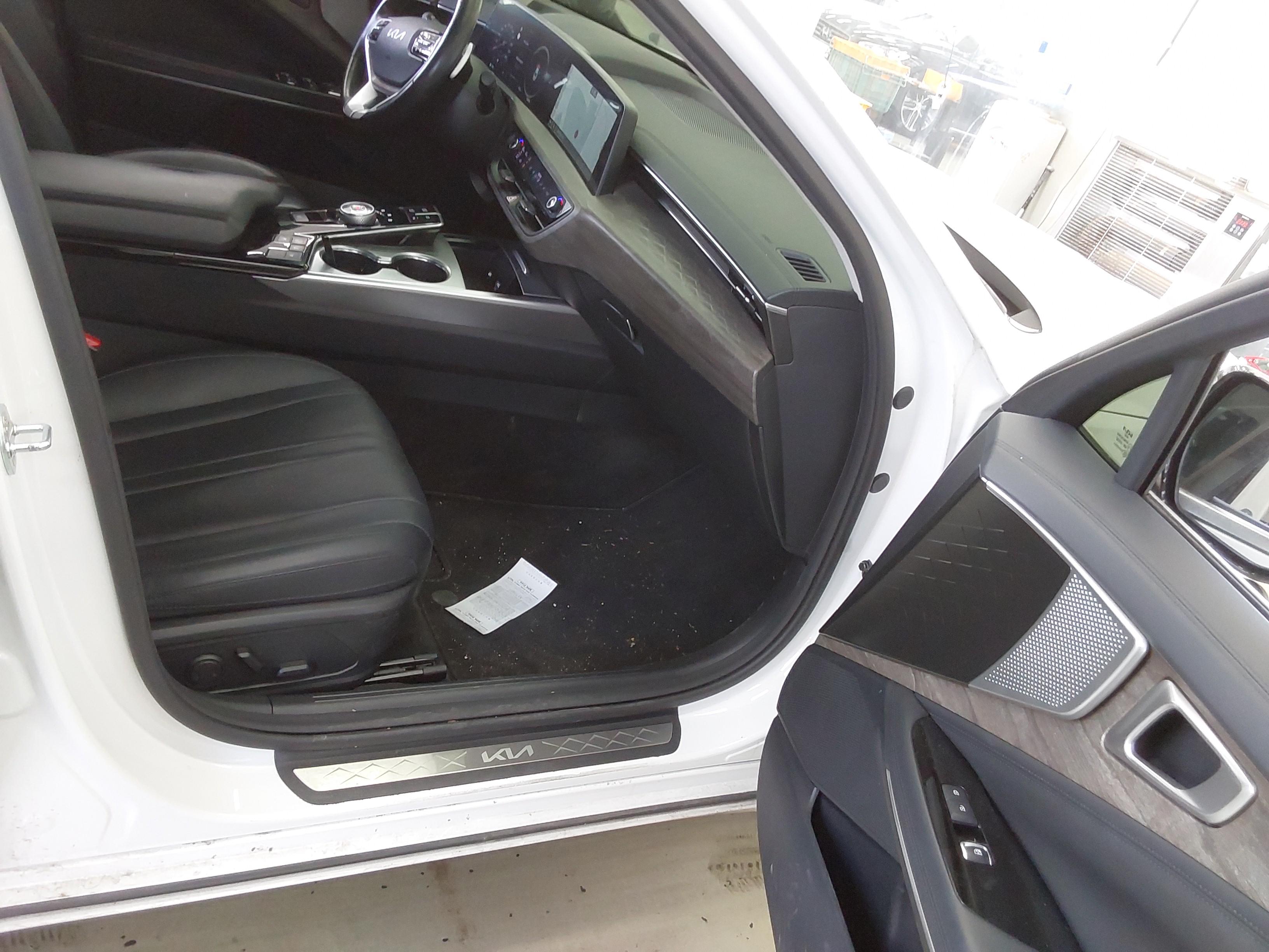 كيا K8 2022 - صورة 14